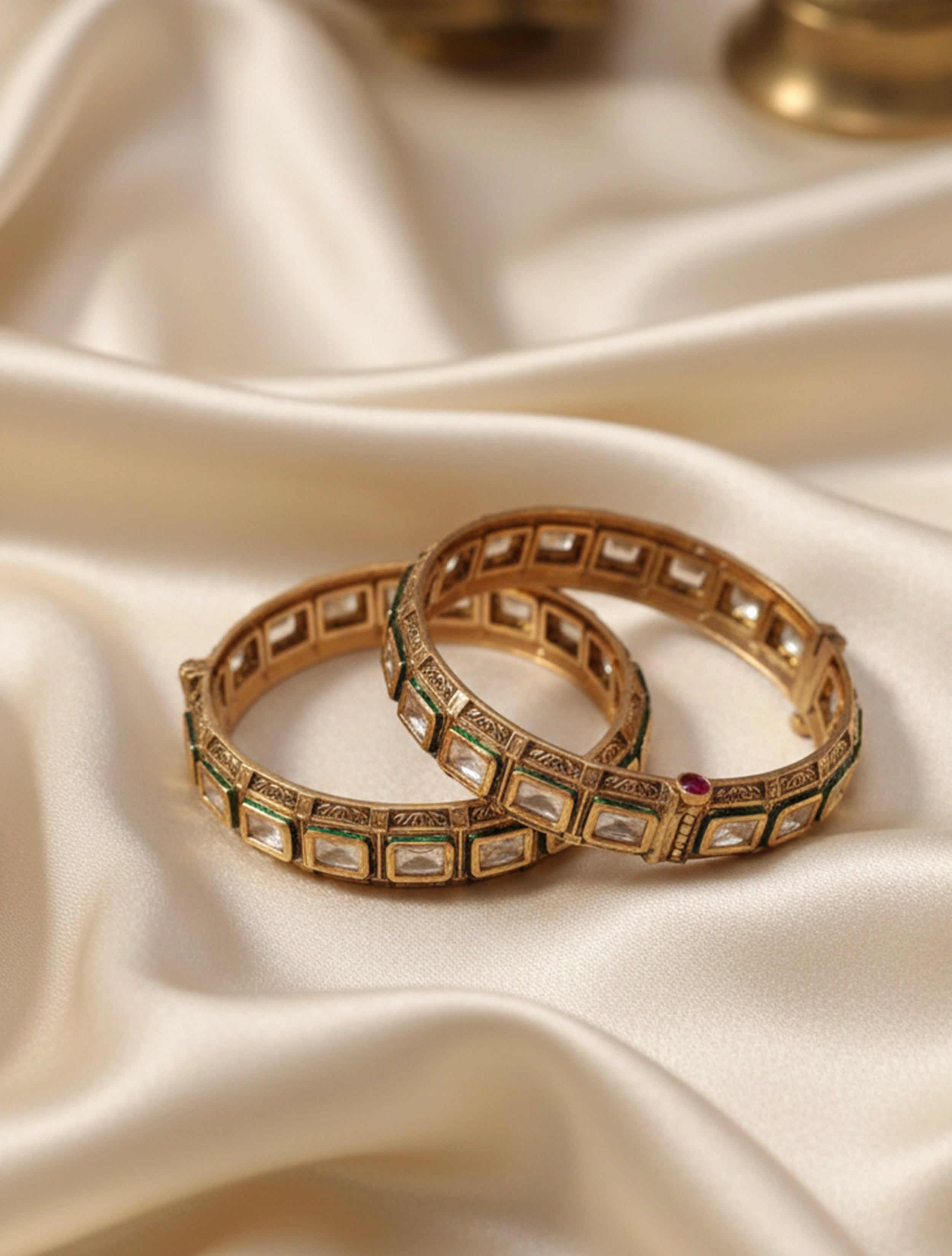 trueBrowns White Kundan Bangels Set of 2