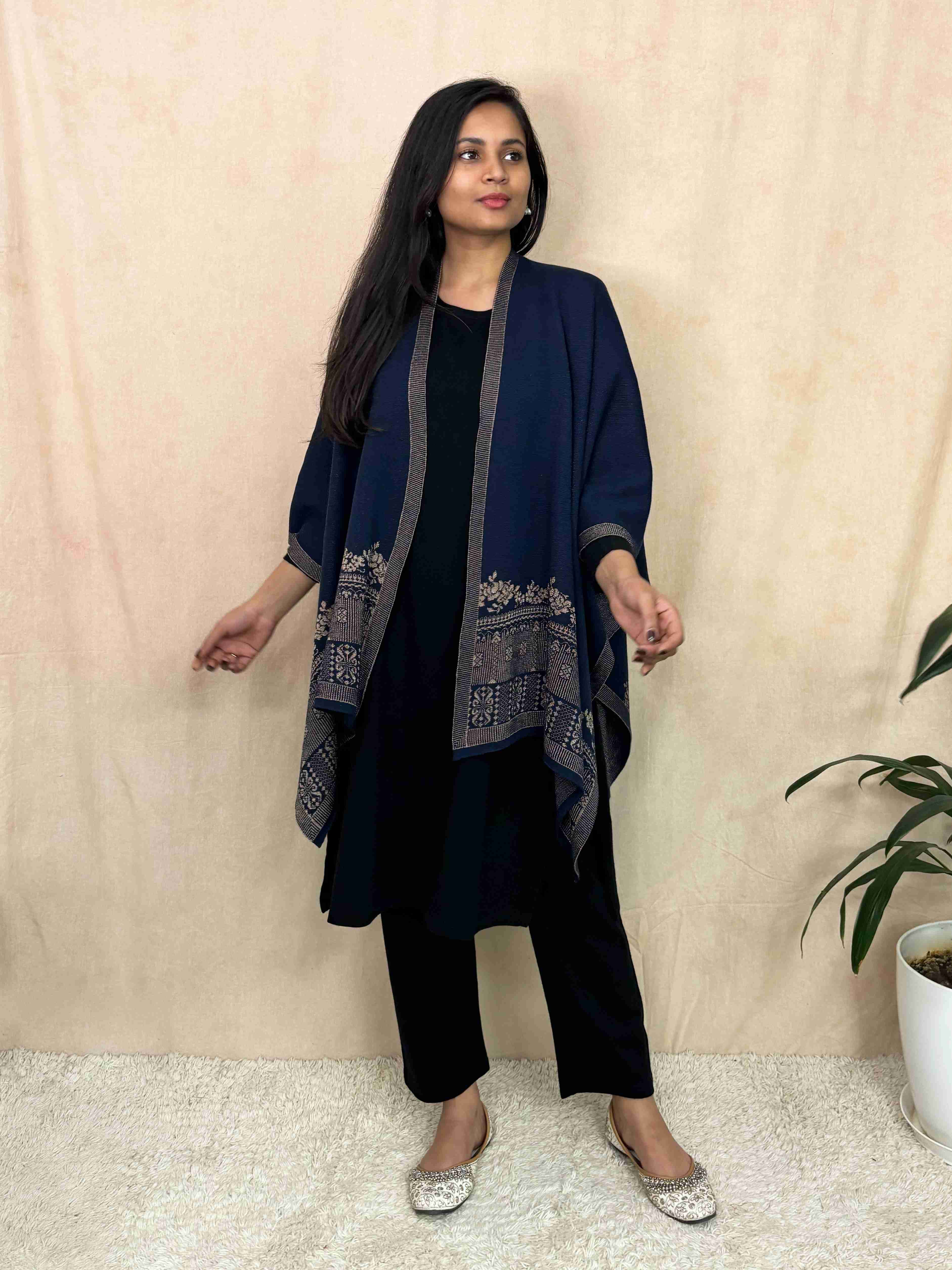 trueBrowns Blue Woollen Kaftan Cape