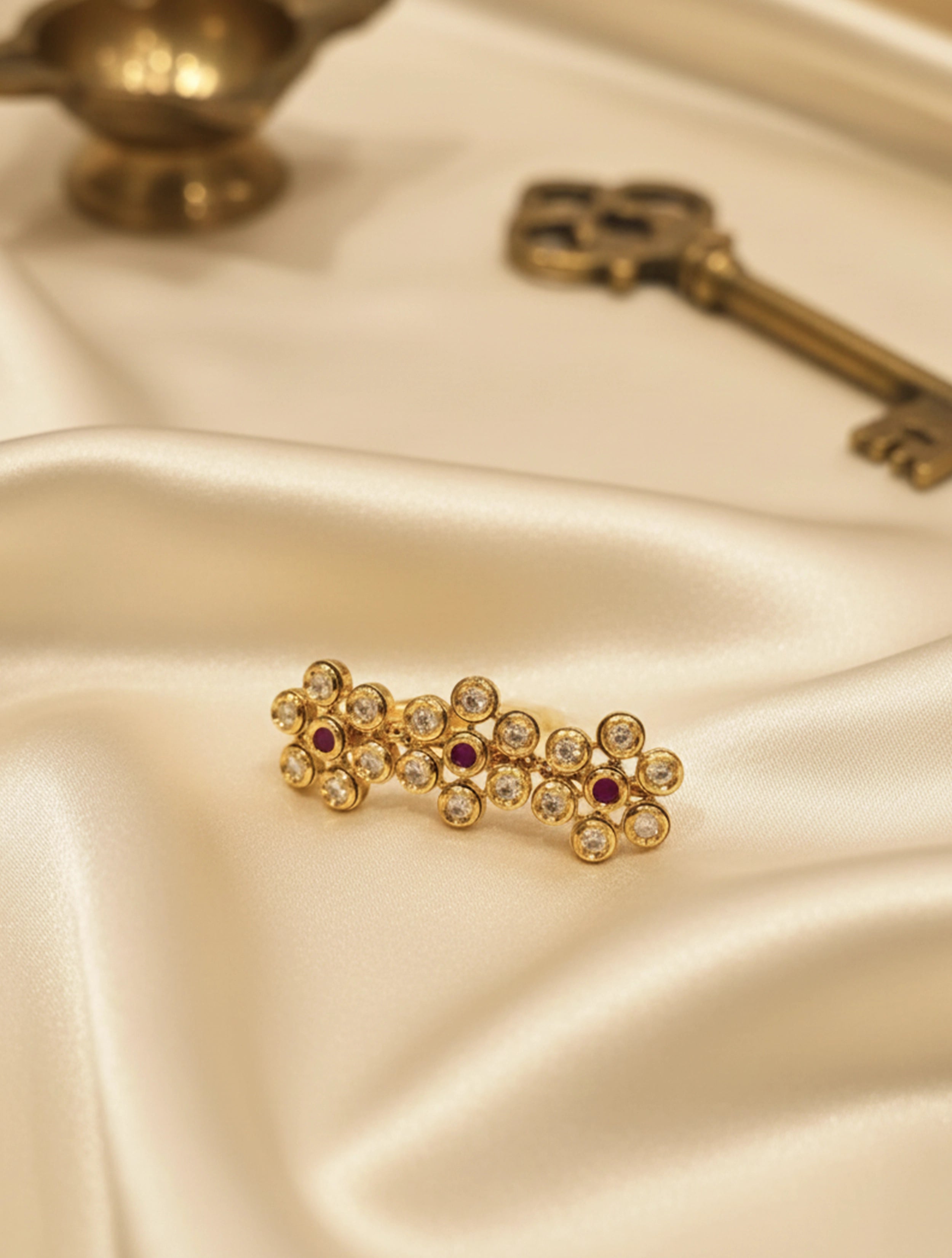 trueBrowns Radiant Cluster Ring