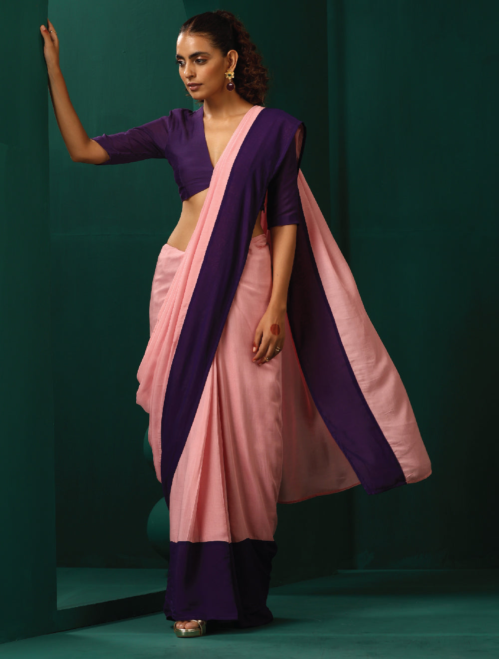 trueBrowns Pink Purple Muslin Silk Saree