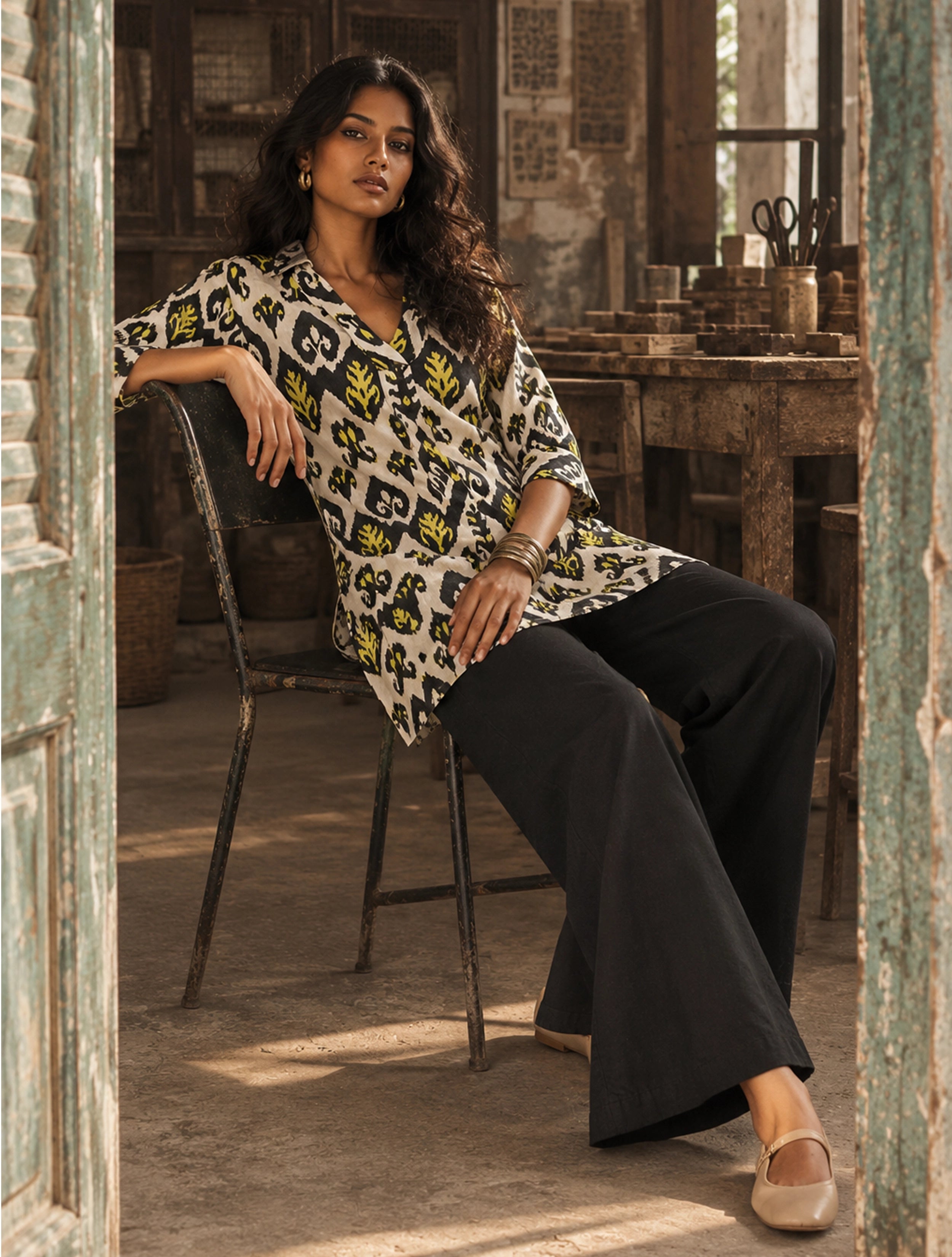 trueBrowns Black White Ikat Print Cotton Co-Ord Set