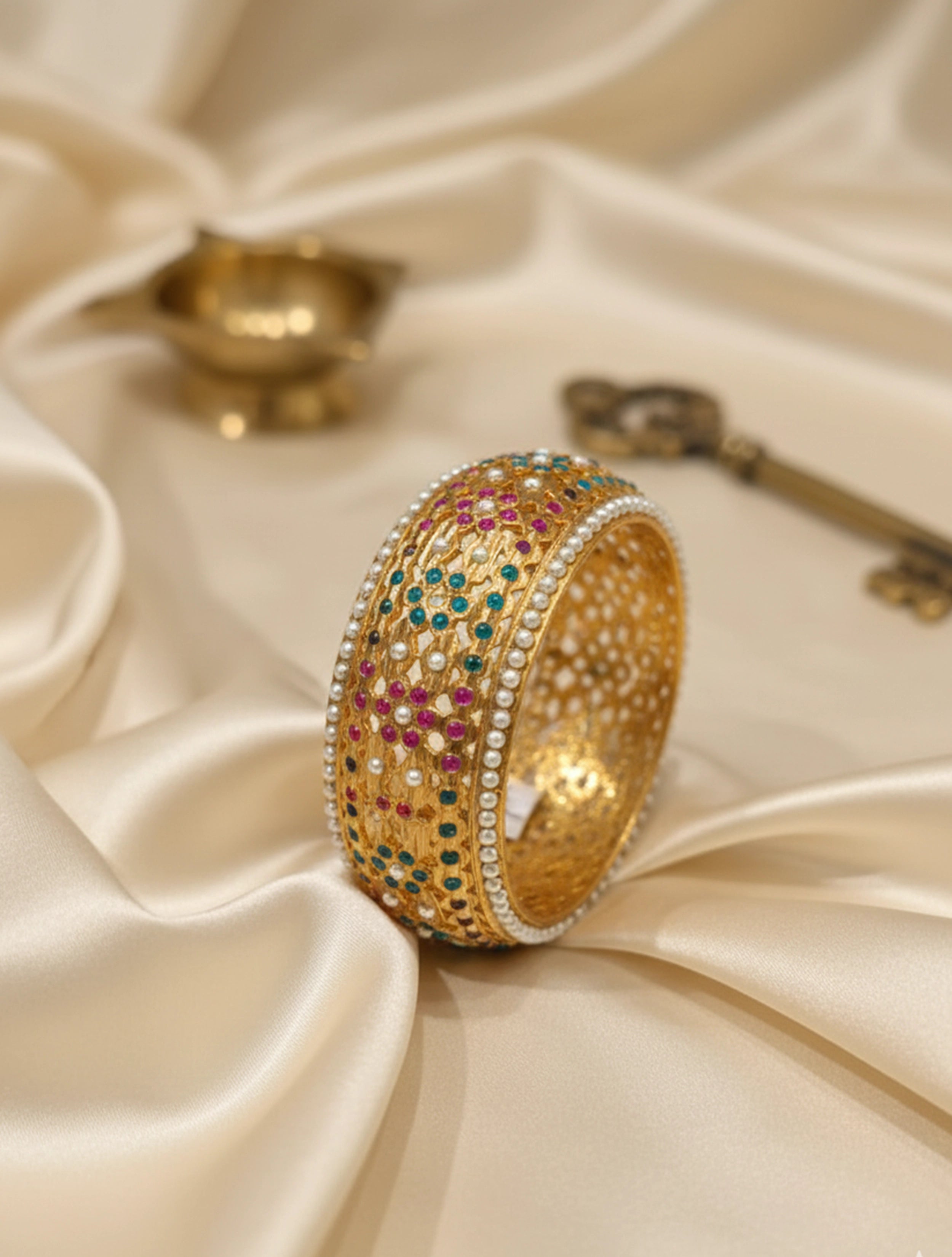 trueBrowns Multi Color White Pearl Cuff