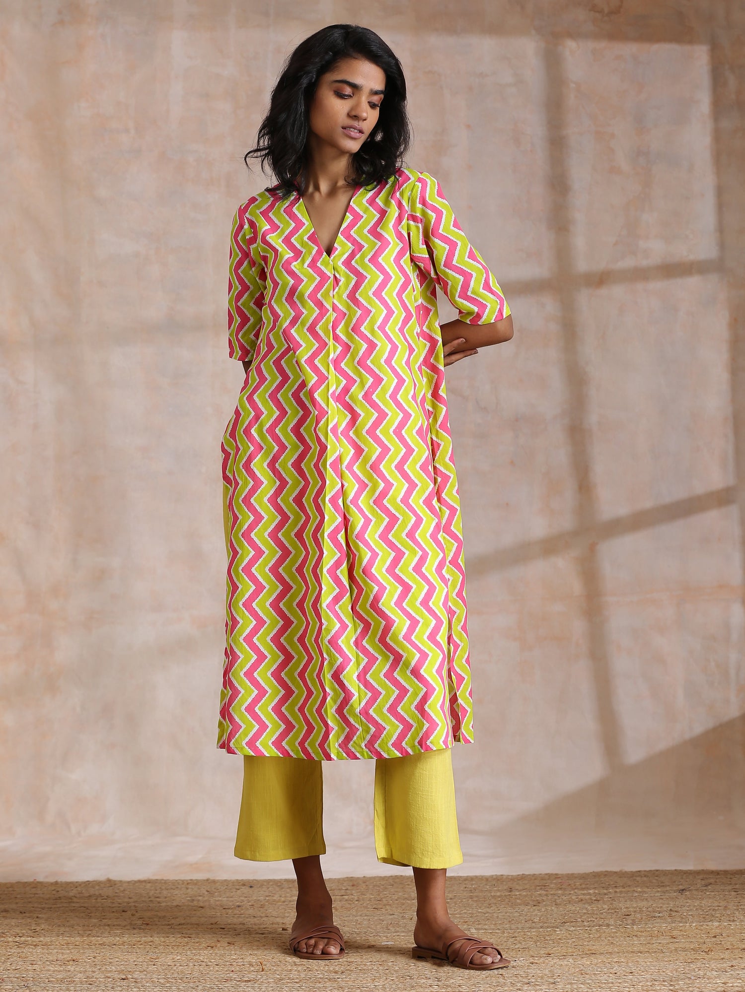 Lime Pink Zig-Zag Lines Print Cotton Kurta Pant Set