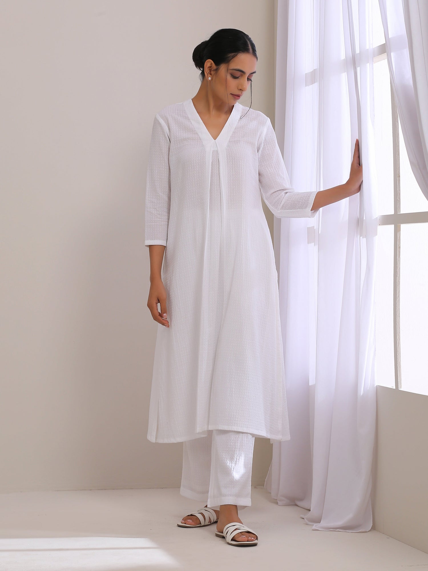 White Dobby Neck Pleat Kurta Pant Set