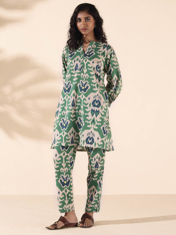 trueBrowns Green Cotton Ikat Relaxed Co-ord Set