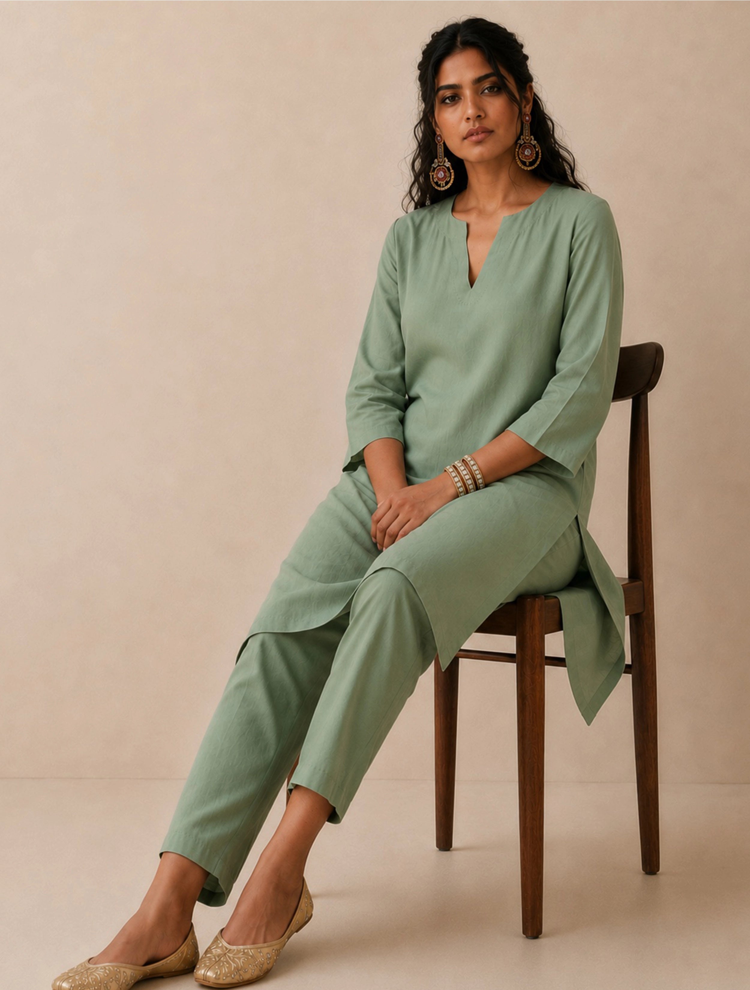 trueBrowns Green Solid Viscose Kurta Co-Ord Set