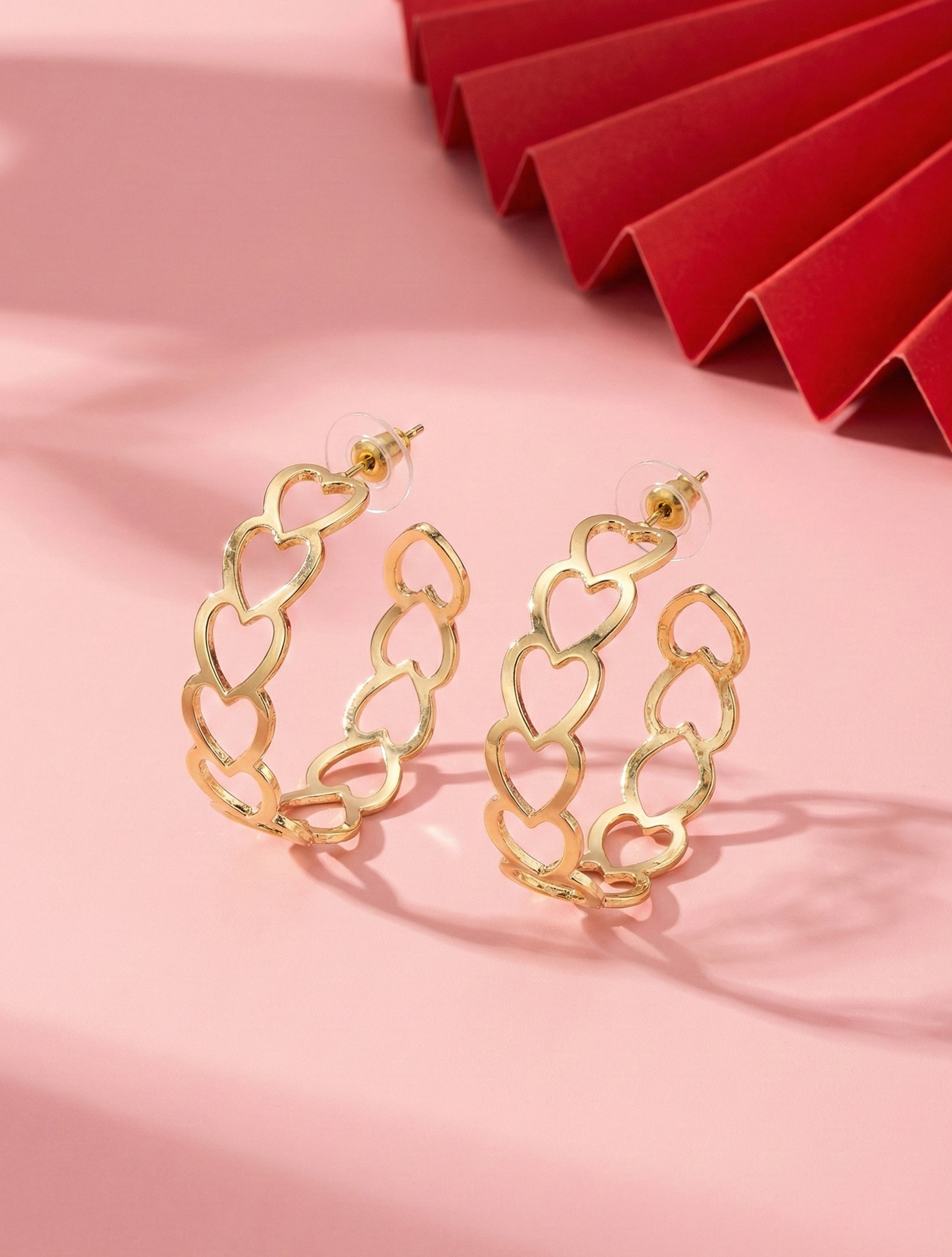 trueBrowns Gold Linked Heart Hoop Earrings