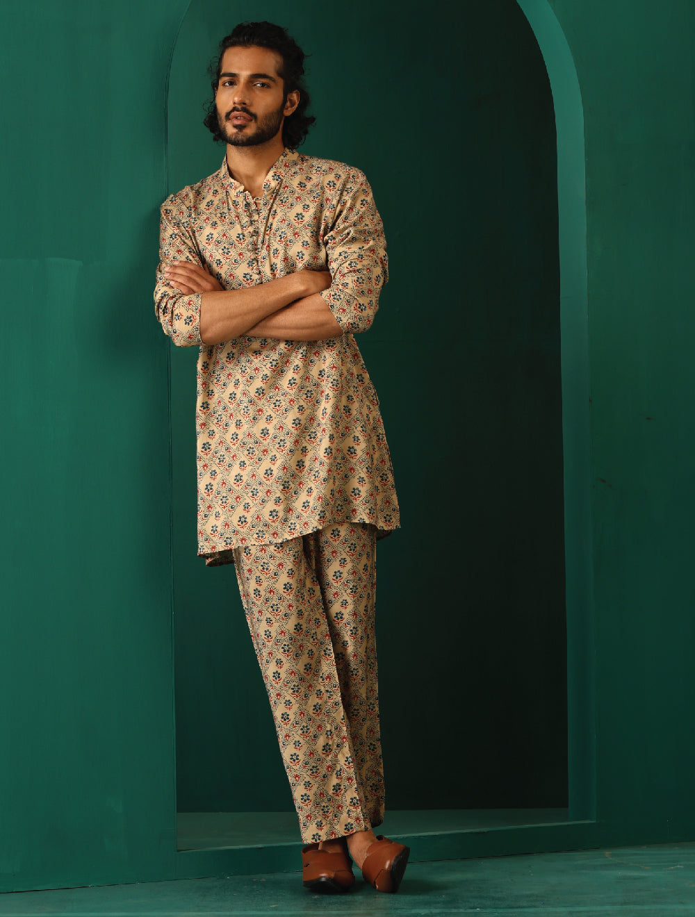 trueBrowns Men Beige Geometric Muslin Silk Printed Co-ord Set