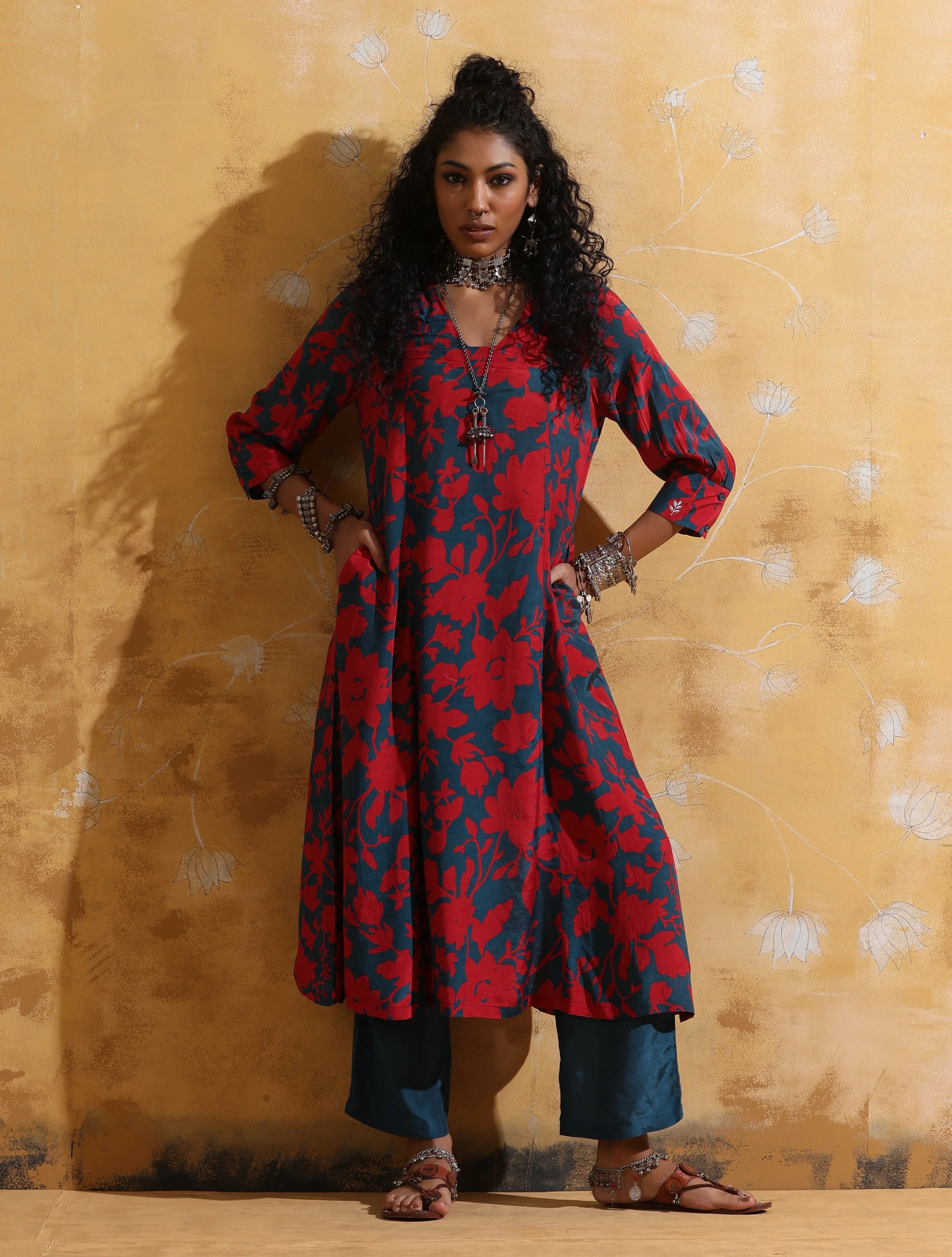 trueBrowns Red Teal Jaal Print  Muslin Silk A-Line Kurta Set