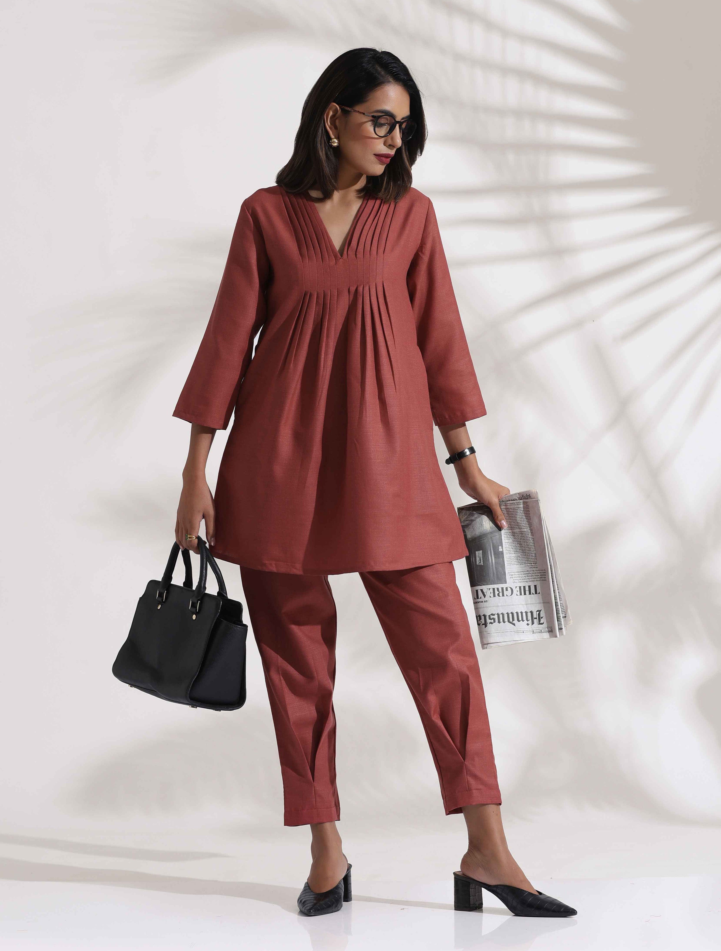 trueBrowns Pink Slub Pleated Co-ord Set