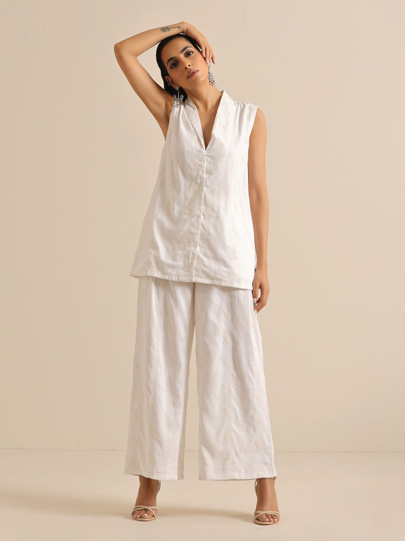 White Pineapple Sleeveless Jacket Pant Set