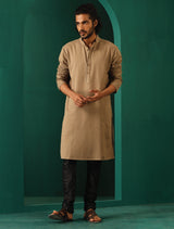 trueBrowns Men Beige Dobby Textured Kurta