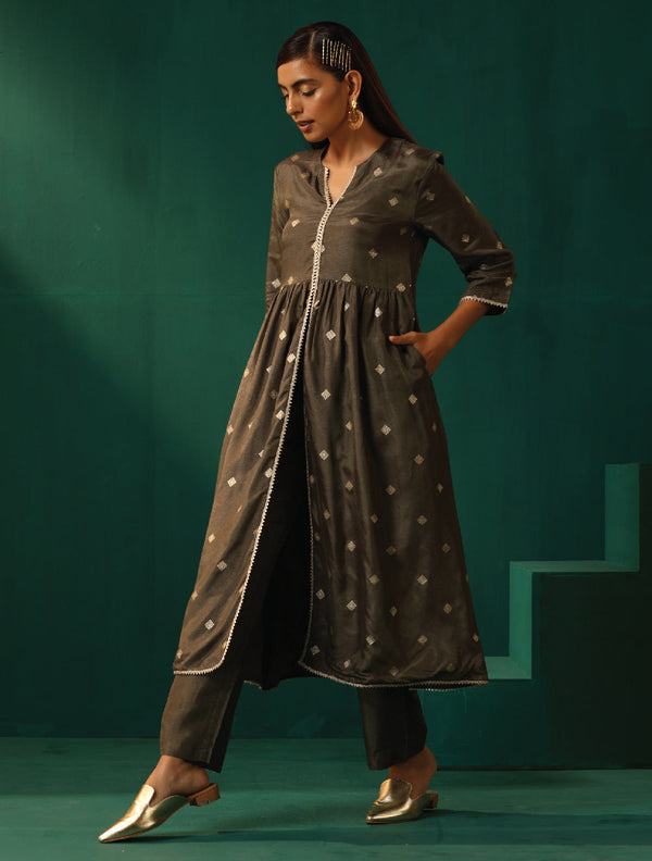 trueBrowns Grey Diamond Viscose Silk Slit Kurta Pant Set