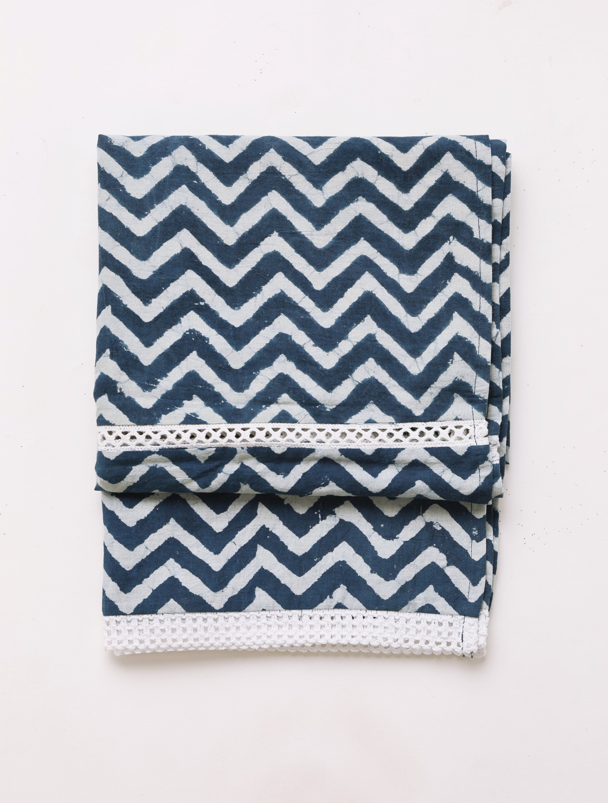 Indigo Zig-Zag Print Cotton Stole