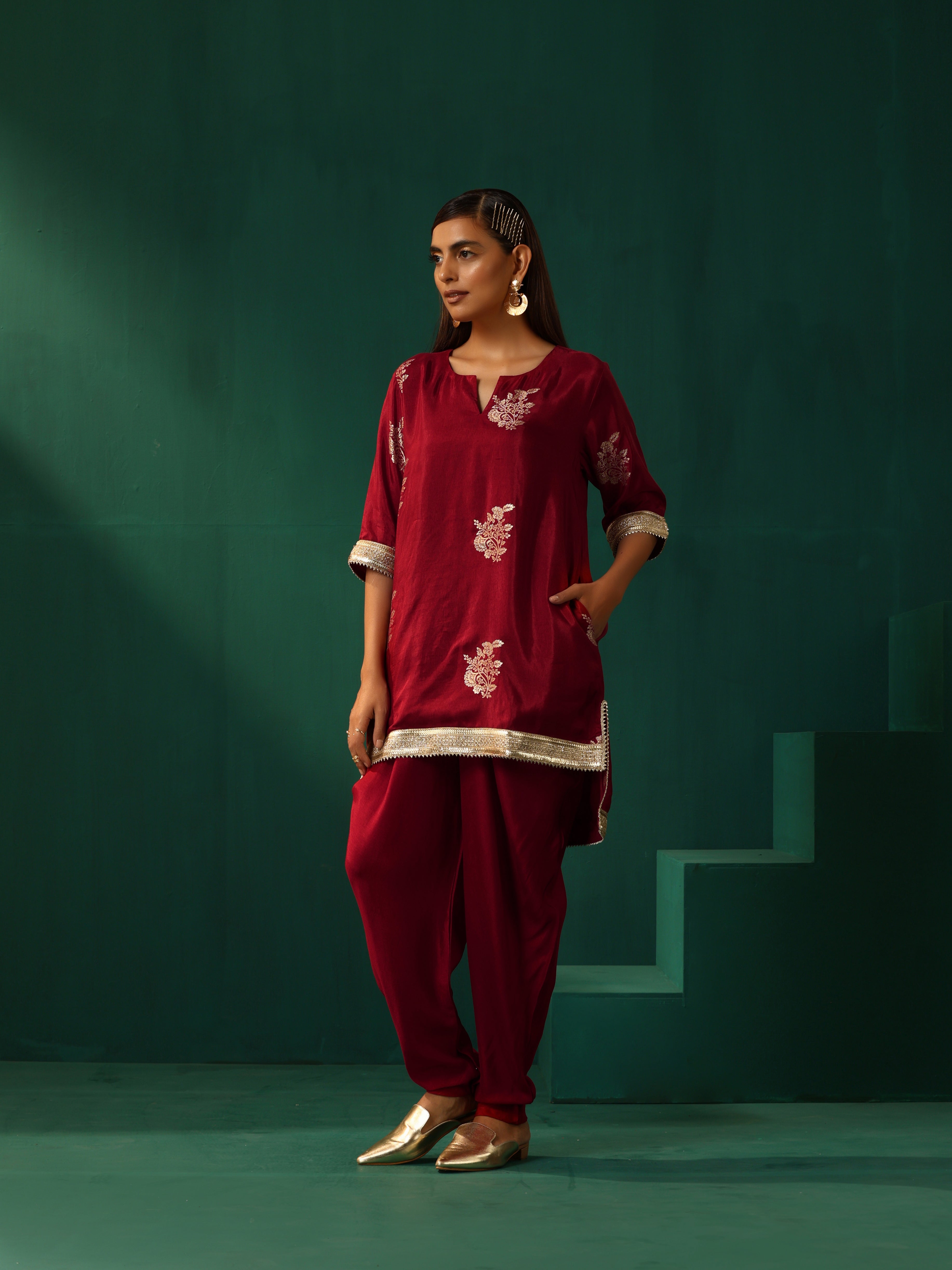 trueBrowns Maroon Floral Viscose Silk Co-ord Set