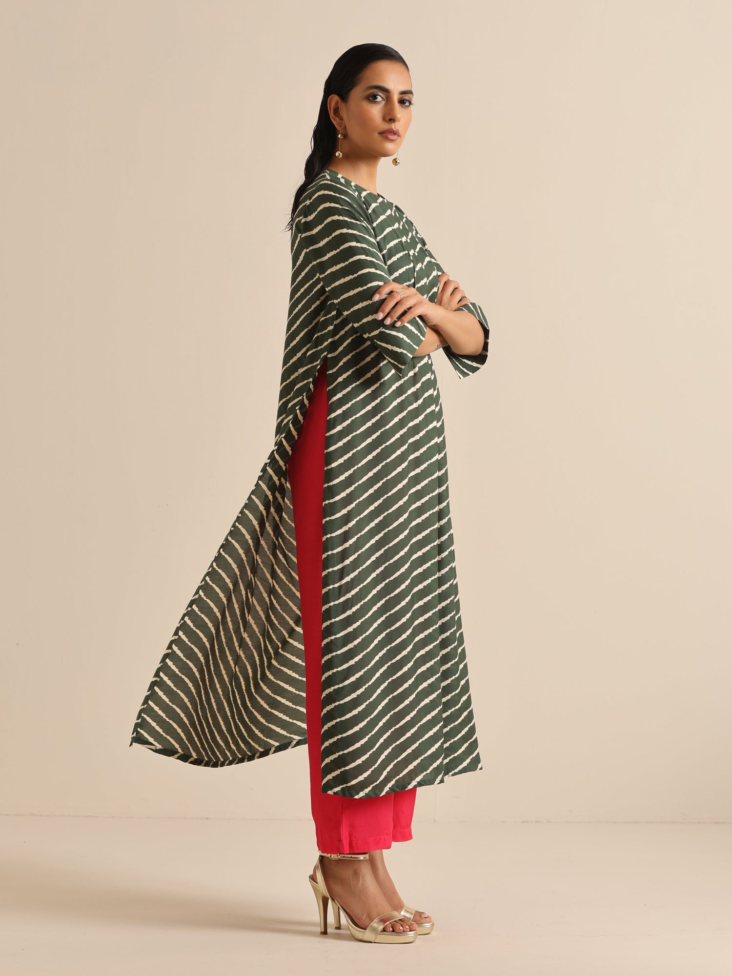Dark Green Lehariya Printed Silk Kurta Pant Set