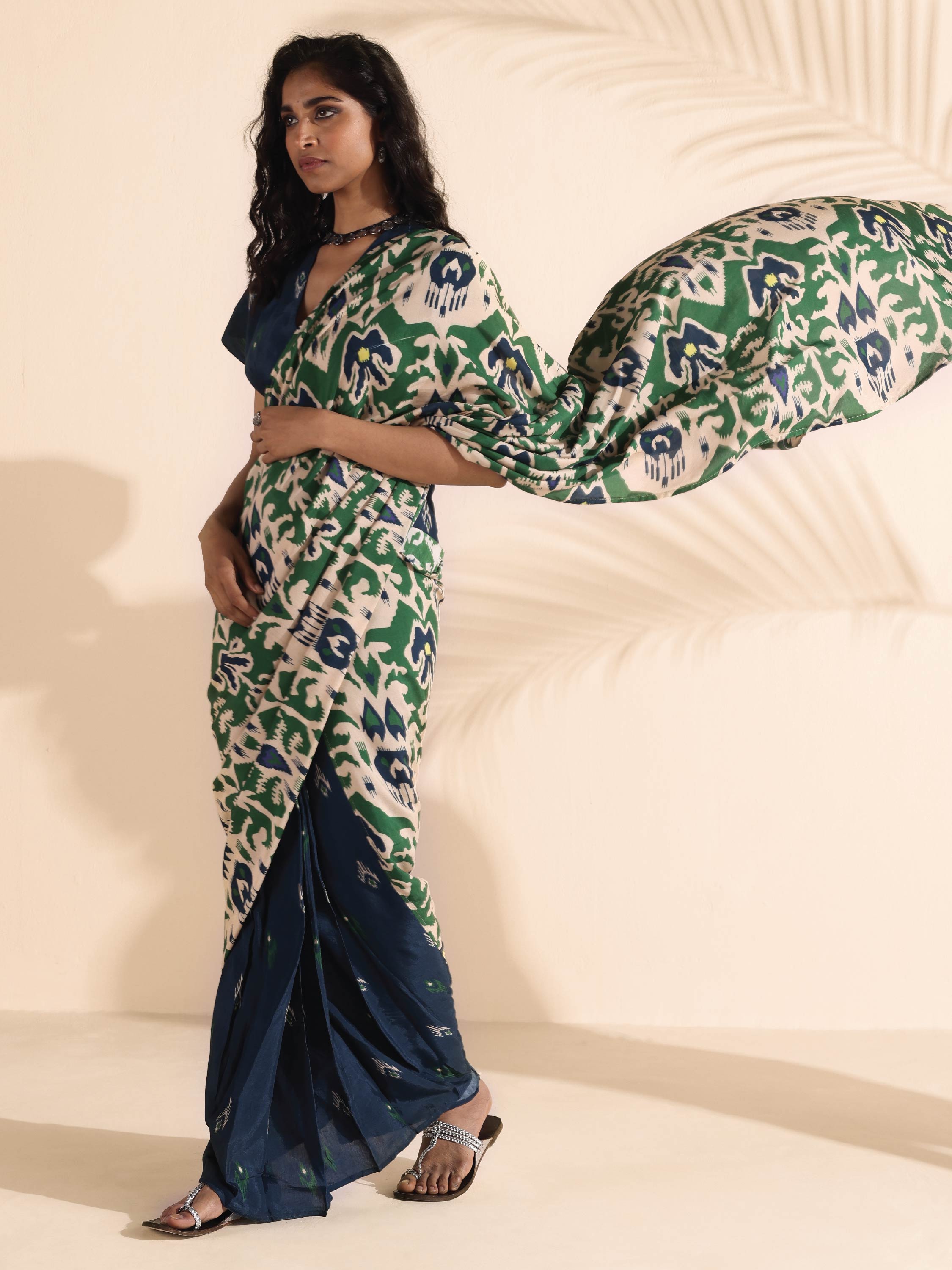 trueBrowns Green Blue Muslin Ikat Saree