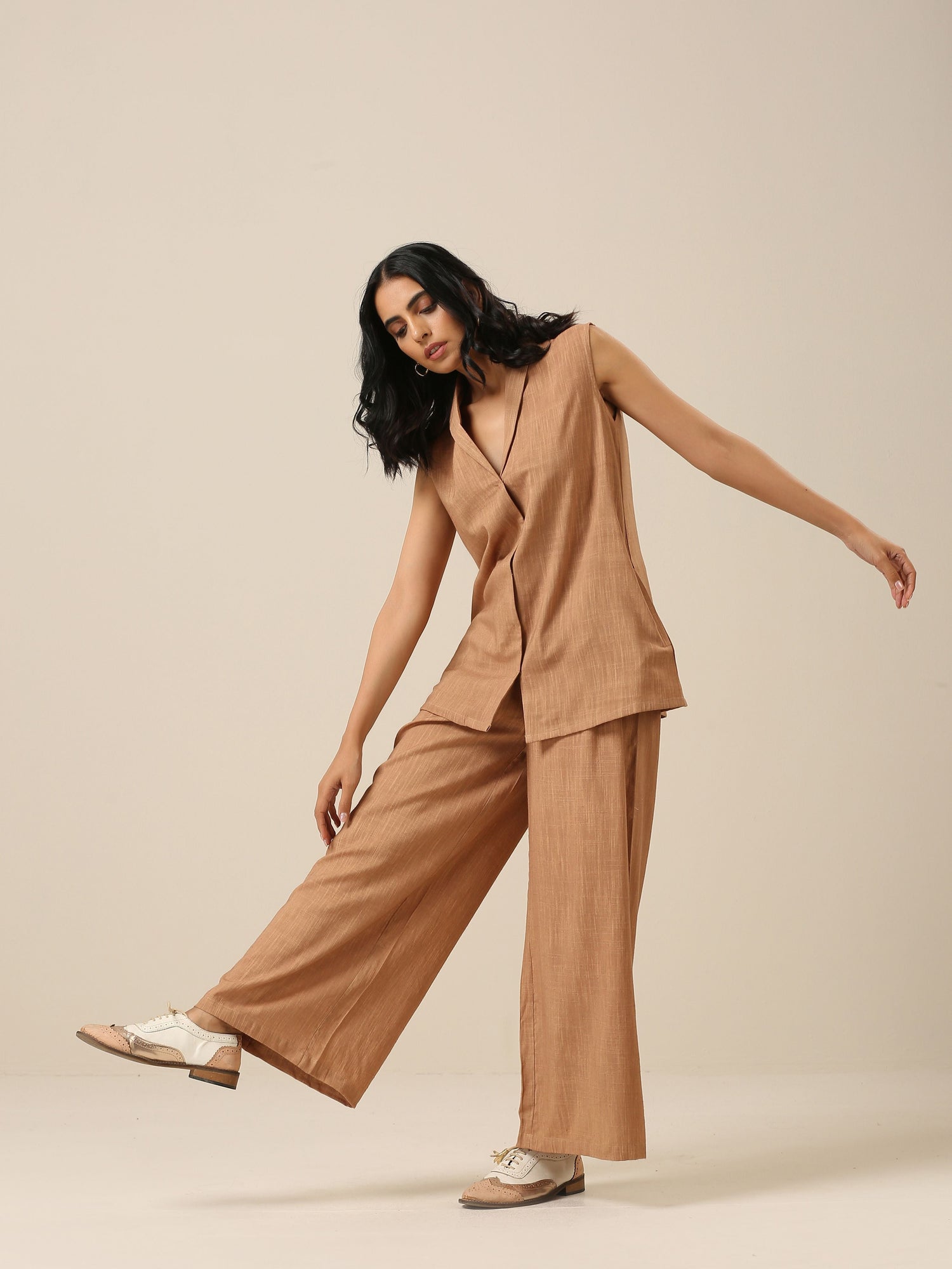 Beige Slub Texture Sleevesless Jacket Pant Set