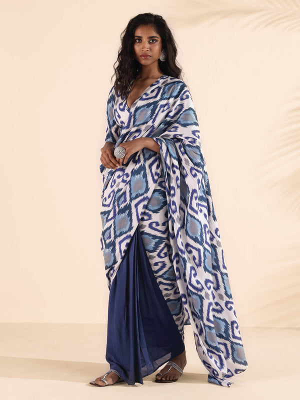 trueBrowns Blue White Muslin Ikat Saree