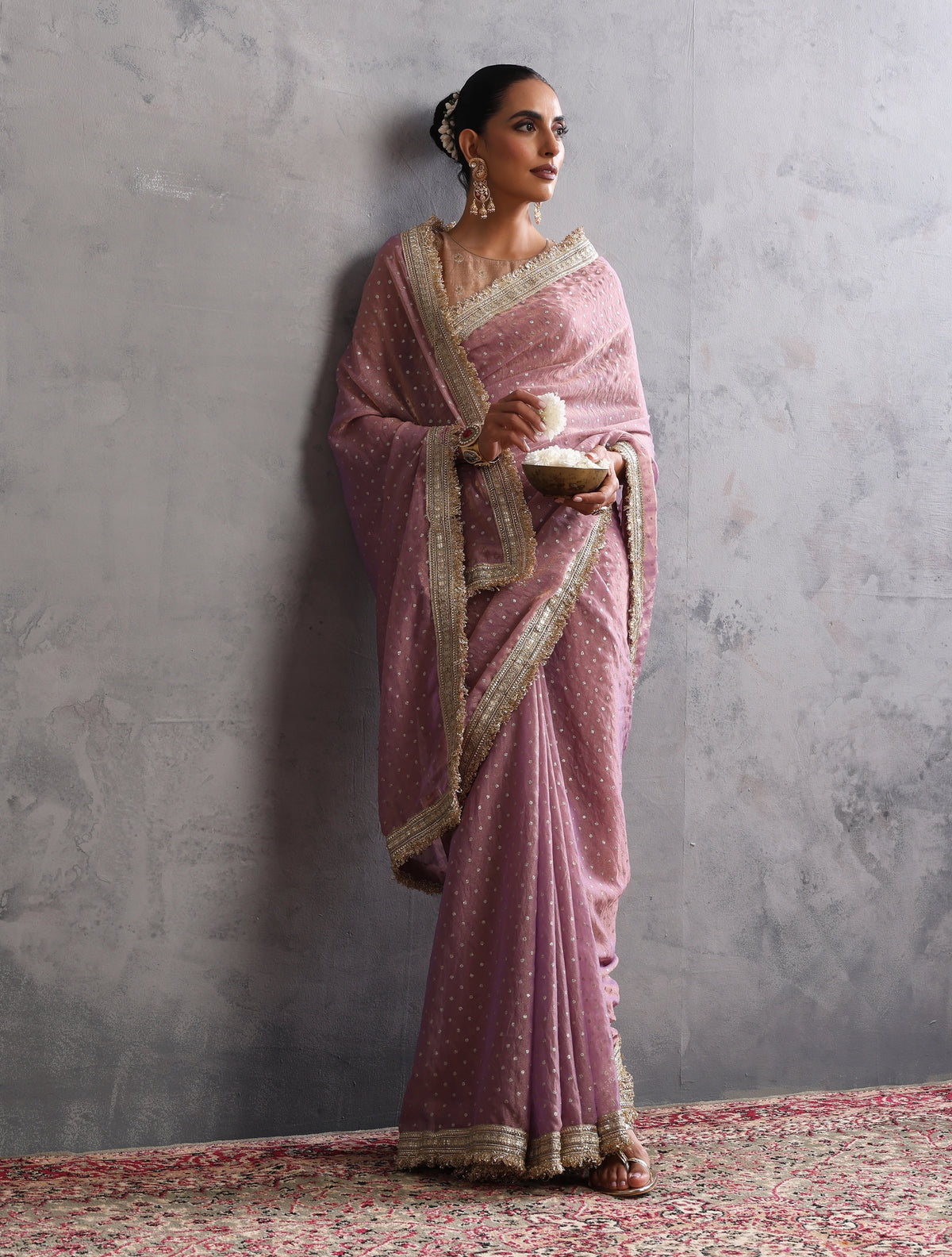 trueBrowns Lilac Tissue Foil Printed Saree With Unstitched Blouse