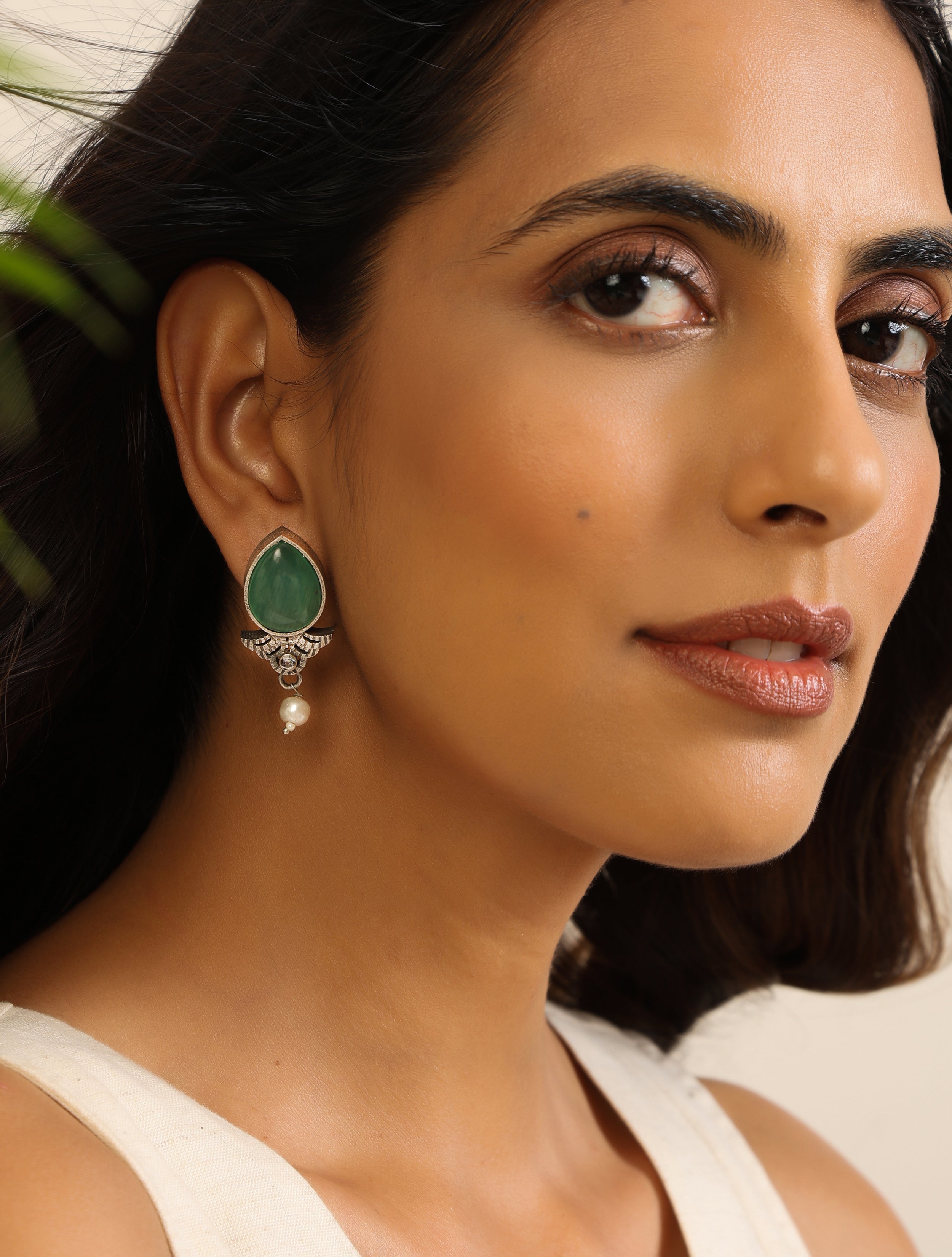 trueBrowns Silver Teal Stud Earrings