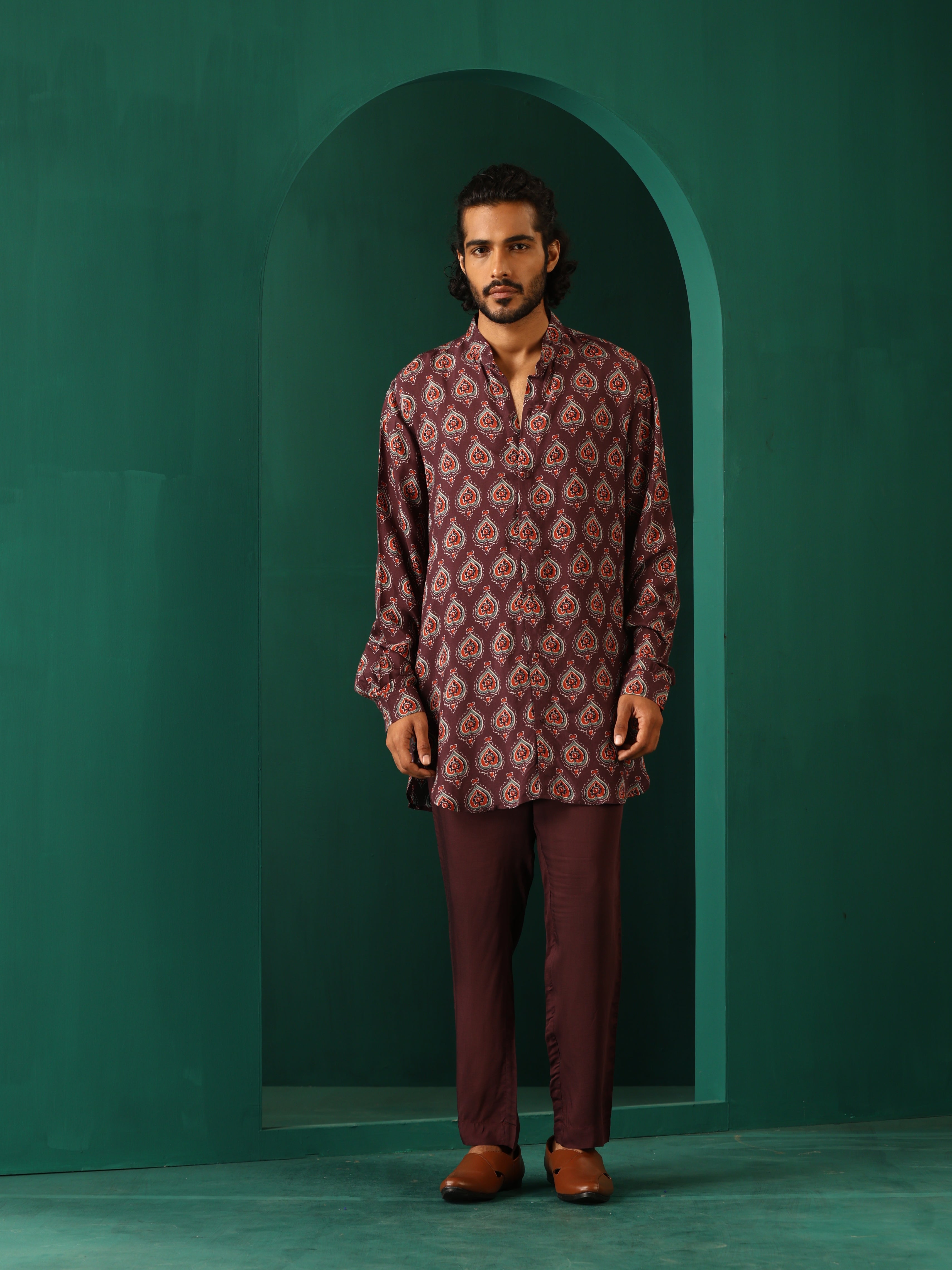 trueBrowns Men Deep Purple Paan Muslin Silk Printed Co-ord Set