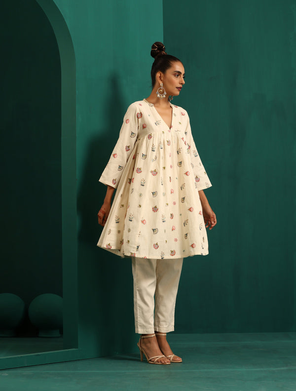 trueBrowns Ivory Multi Color Cotton Yoke Gathered Co-ord Set