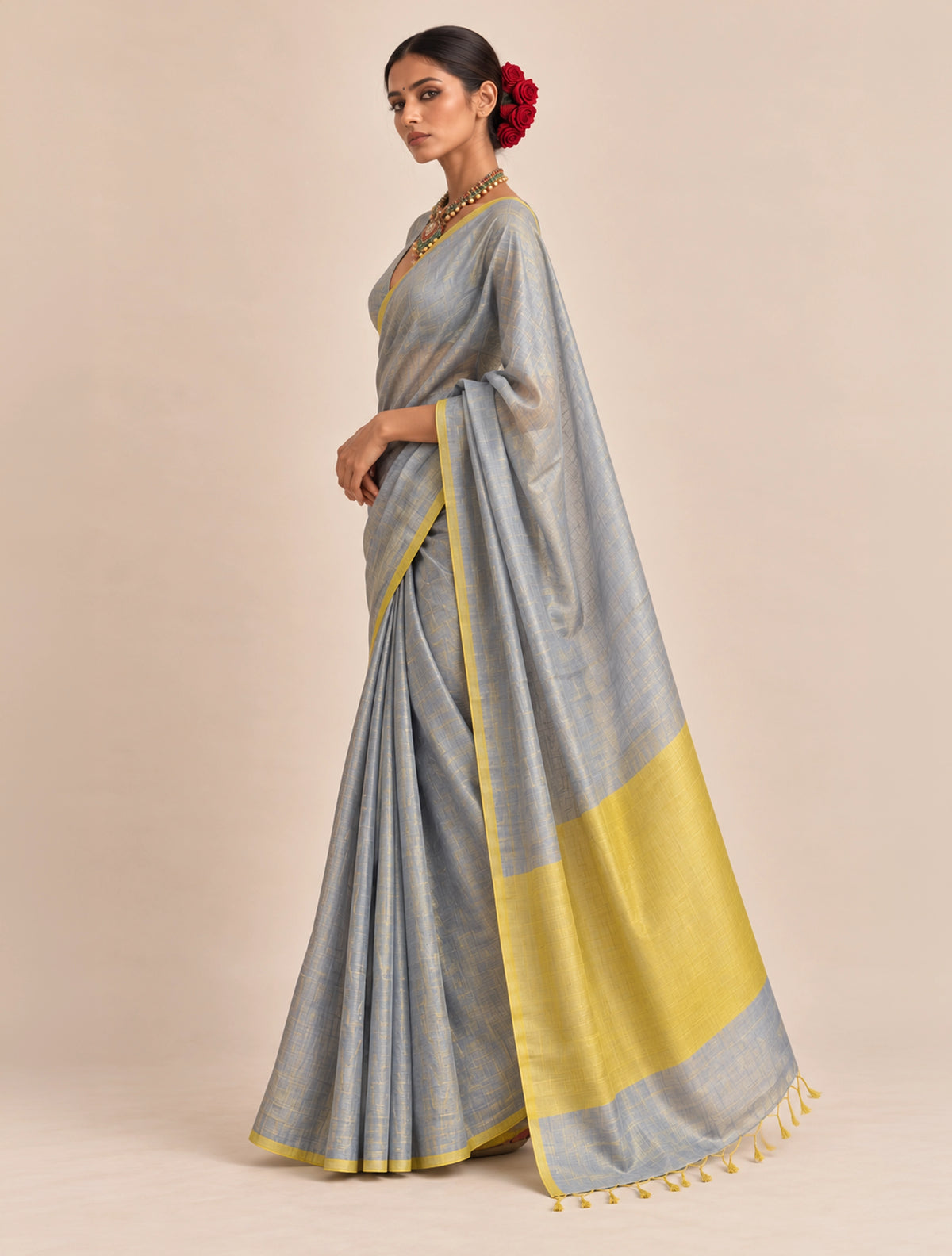 trueBrowns Grey Gold Tissue Silk Linen Handloom Saree With Unstitched Blouse