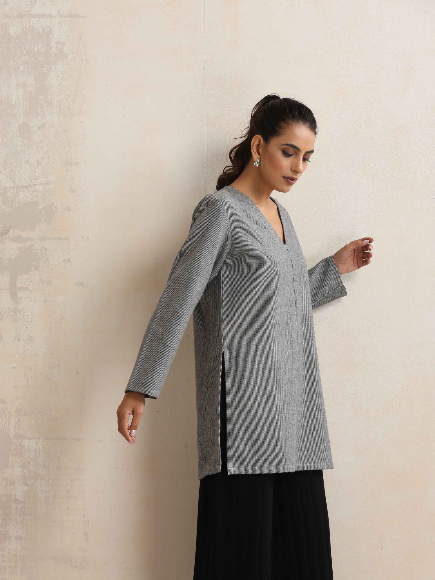 trueBrowns Grey Winter High Slit Top