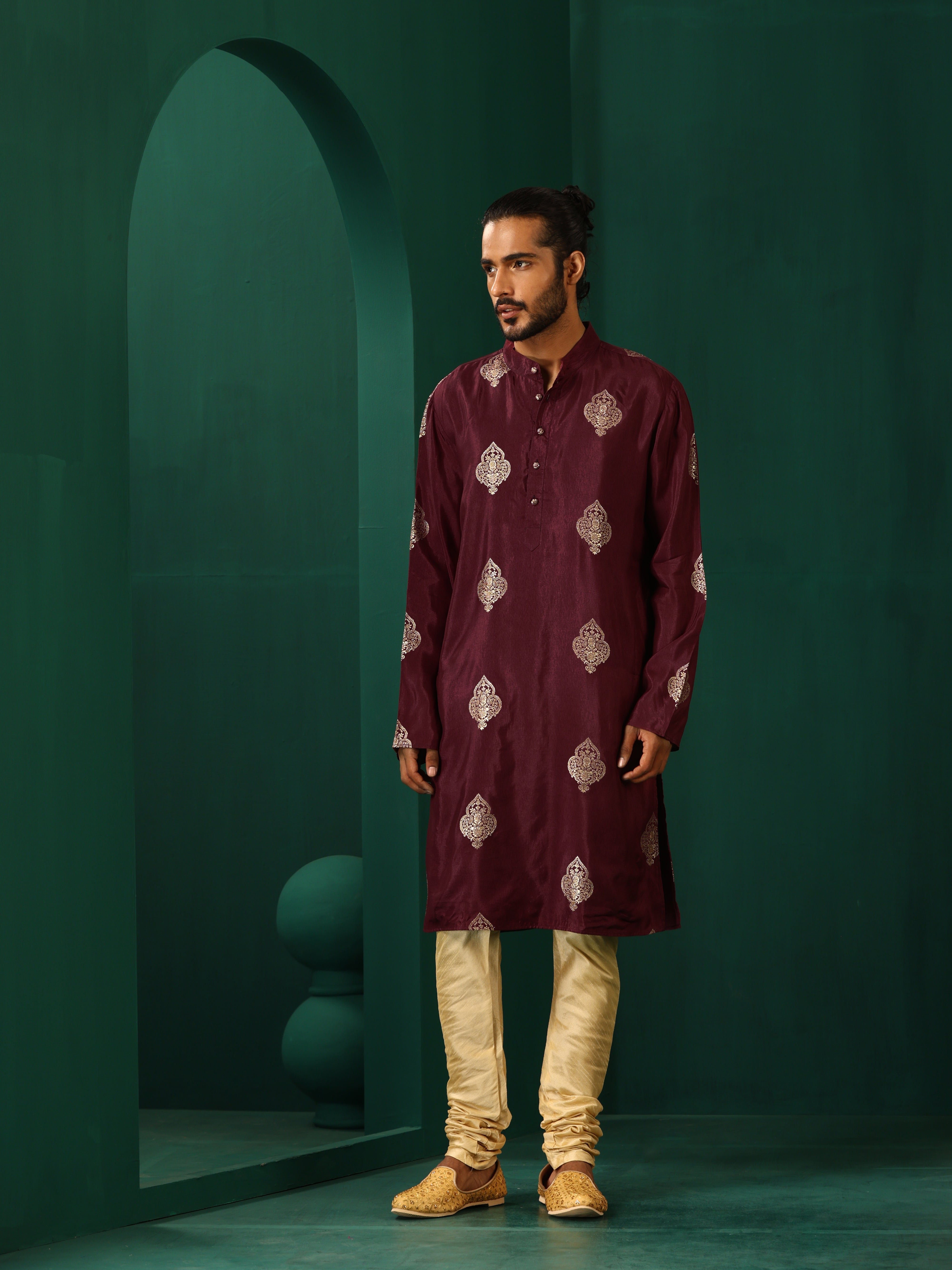 trueBrowns Men Wine Geometric Viscose Silk Long Kurta