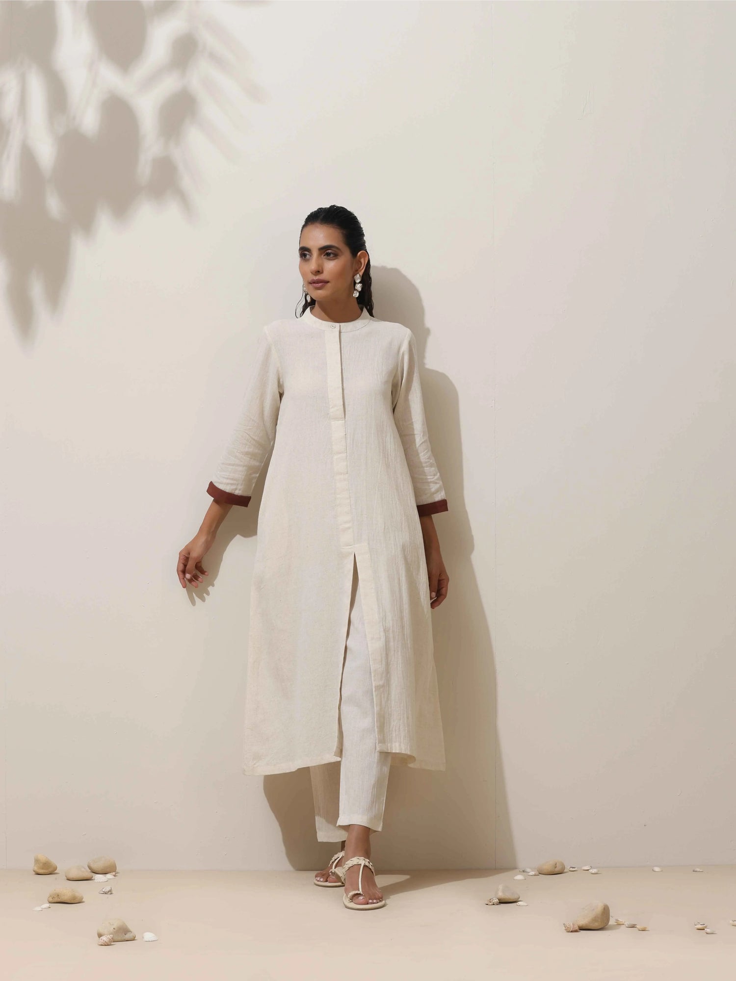 trueBrowns Off White Cotton Kurta Pant Set