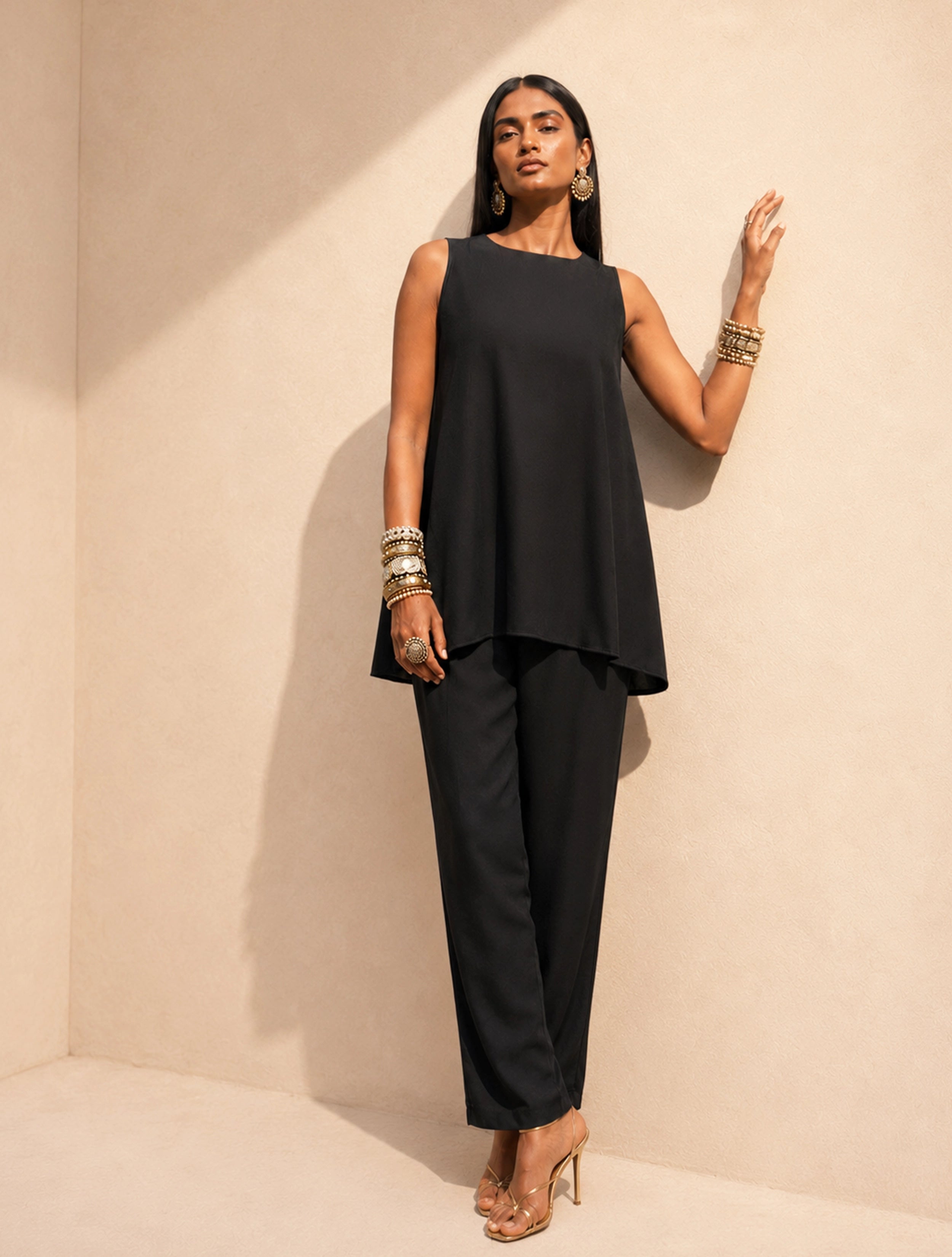 trueBrowns Black Solid Viscose Sleeveless Co-Ord Set