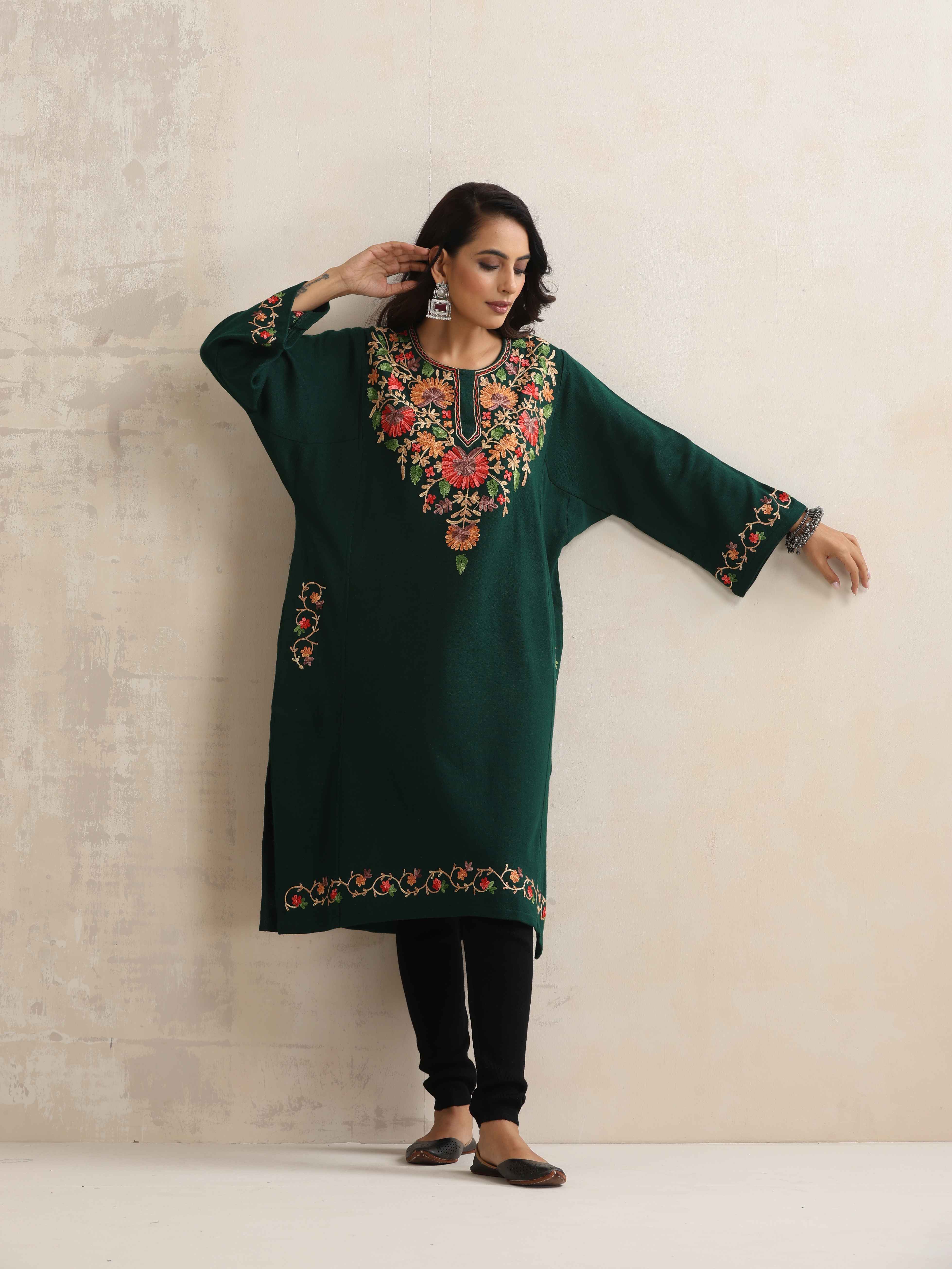 trueBrowns Green Kashmiri Embroidered Woollen Phiran Kurta