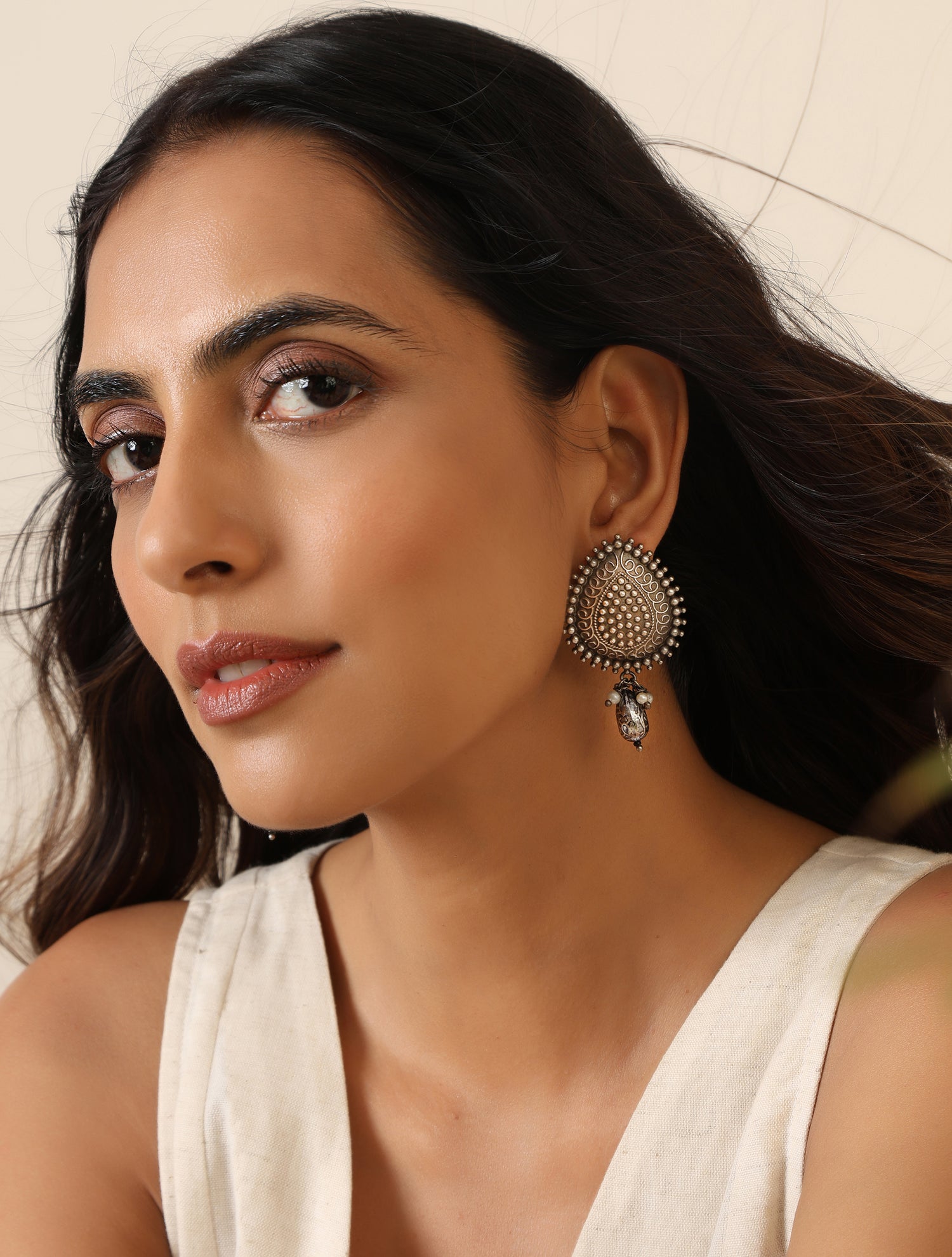 trueBrowns Silver Drop Earrings