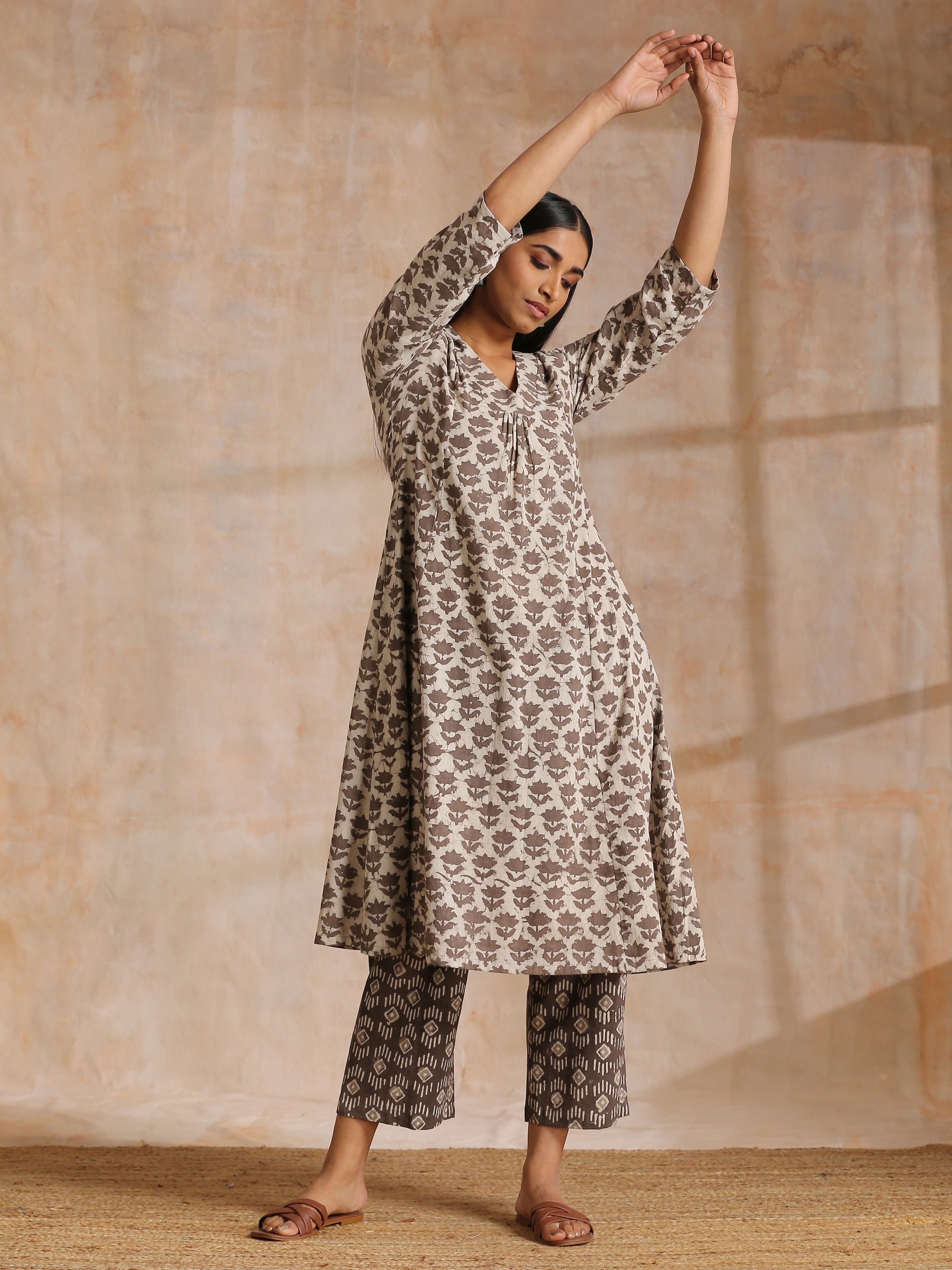 Clay Dabu Buta Print Cotton Front Neck Gathered Kurta Pant Set