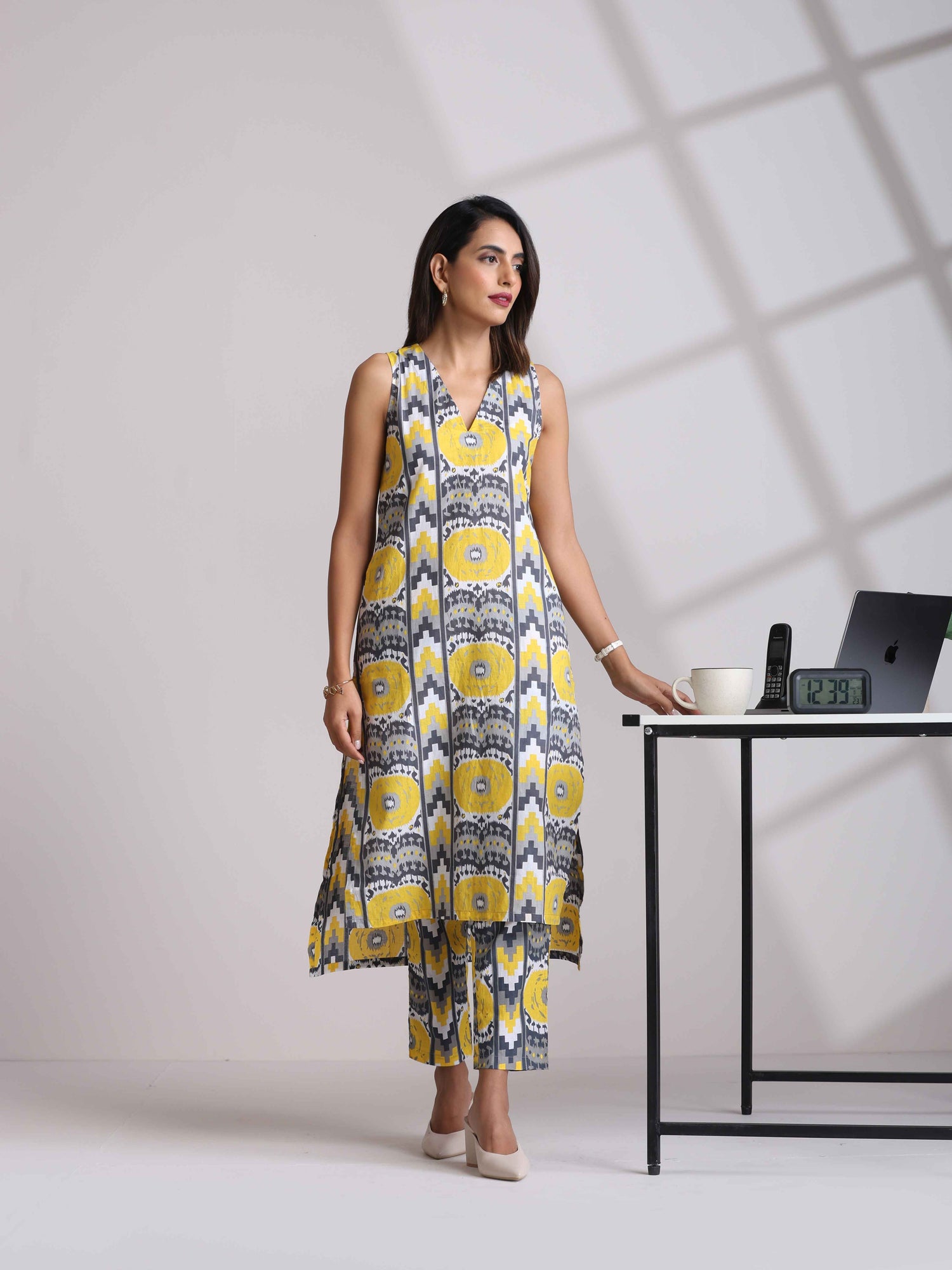 trueBrowns Yellow Cotton Ikat Sleeveless Kurta Pant Set