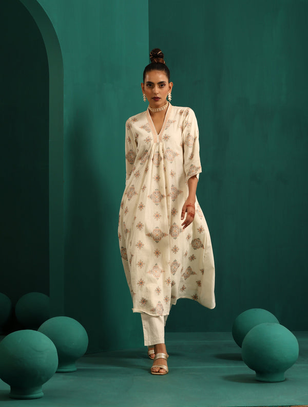 trueBrowns Ivory Peach Cotton Front Gathered Kurta Pant Set
