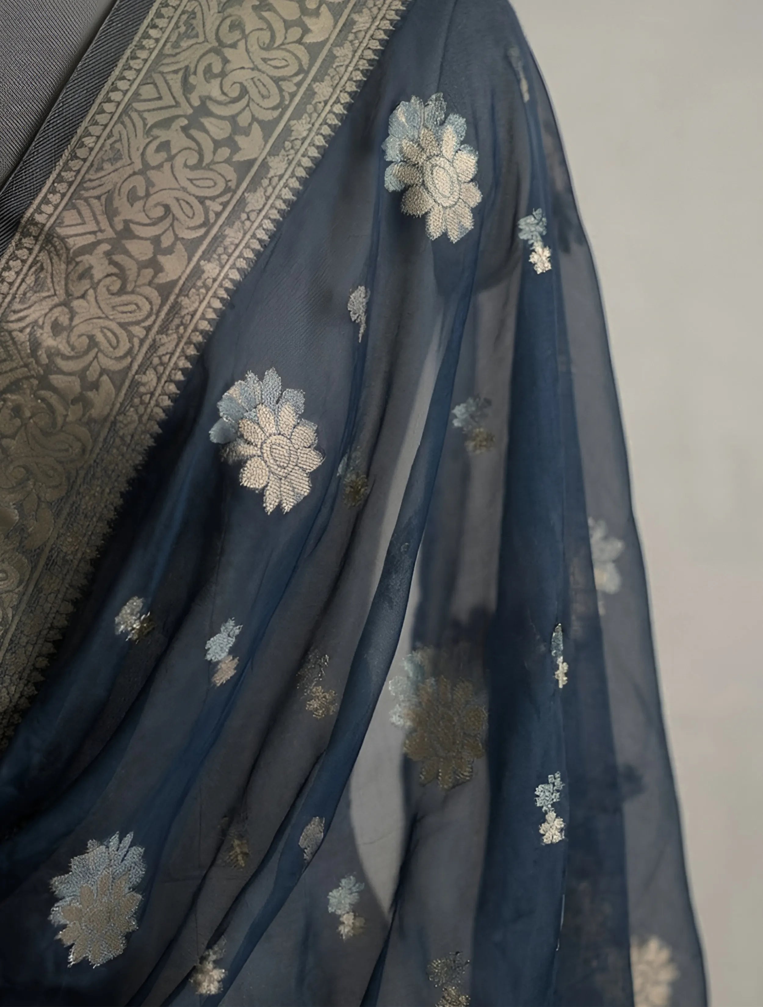 trueBrowns Navy Zari Jacquard Dupatta