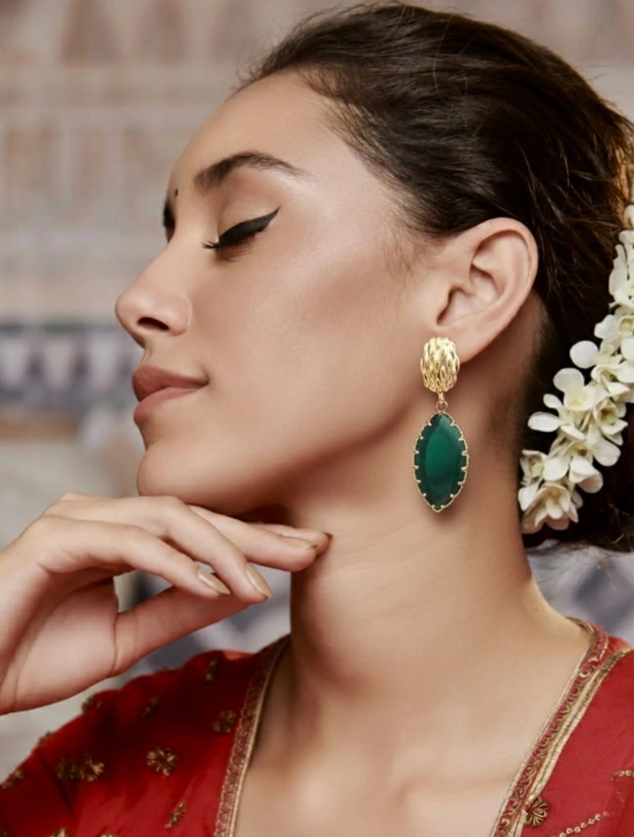 trueBrowns Green Stone Drop Earrings