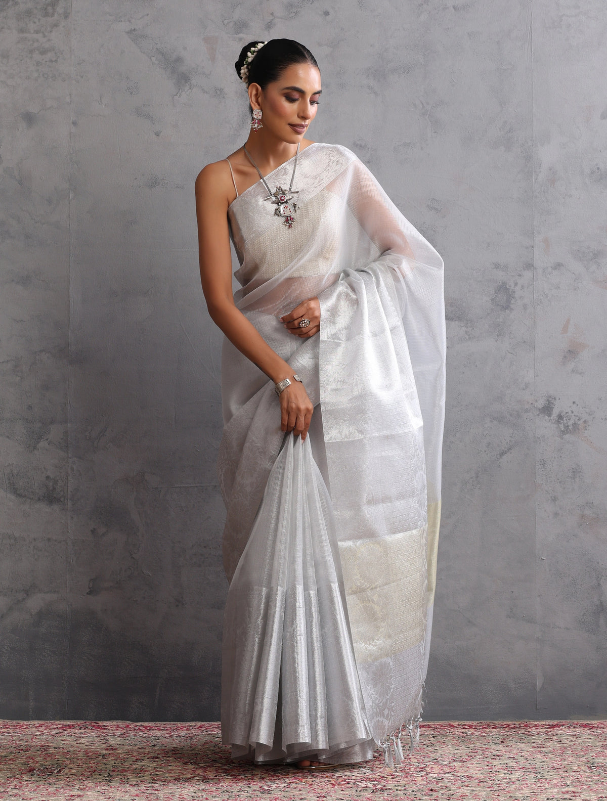 trueBrowns Silver Weave Kota Tissue Handloom Saree With Unstitched Blouse