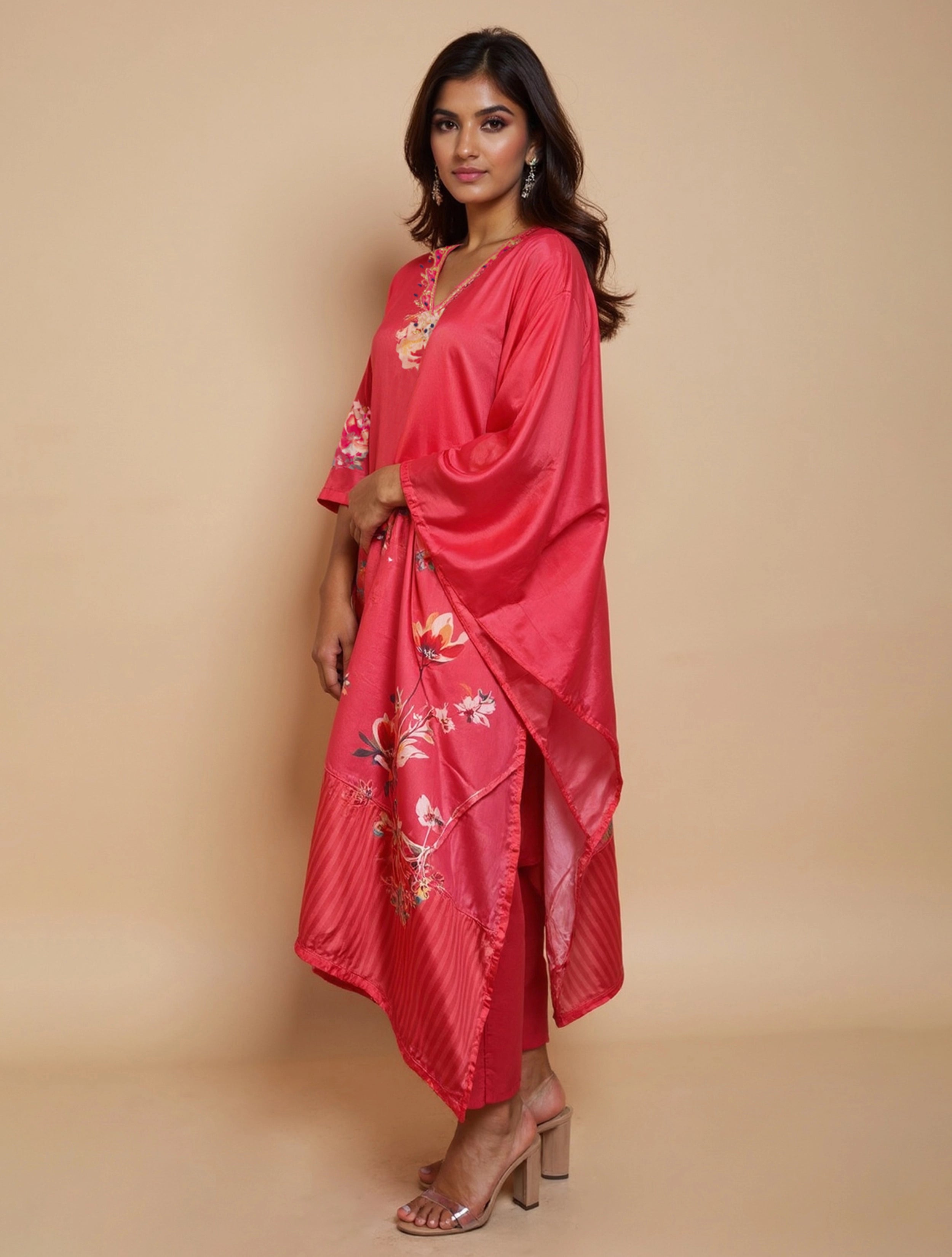 trueBrowns Pink Floral V-Neck Emb Straight Kurta Pant Dupatta Set