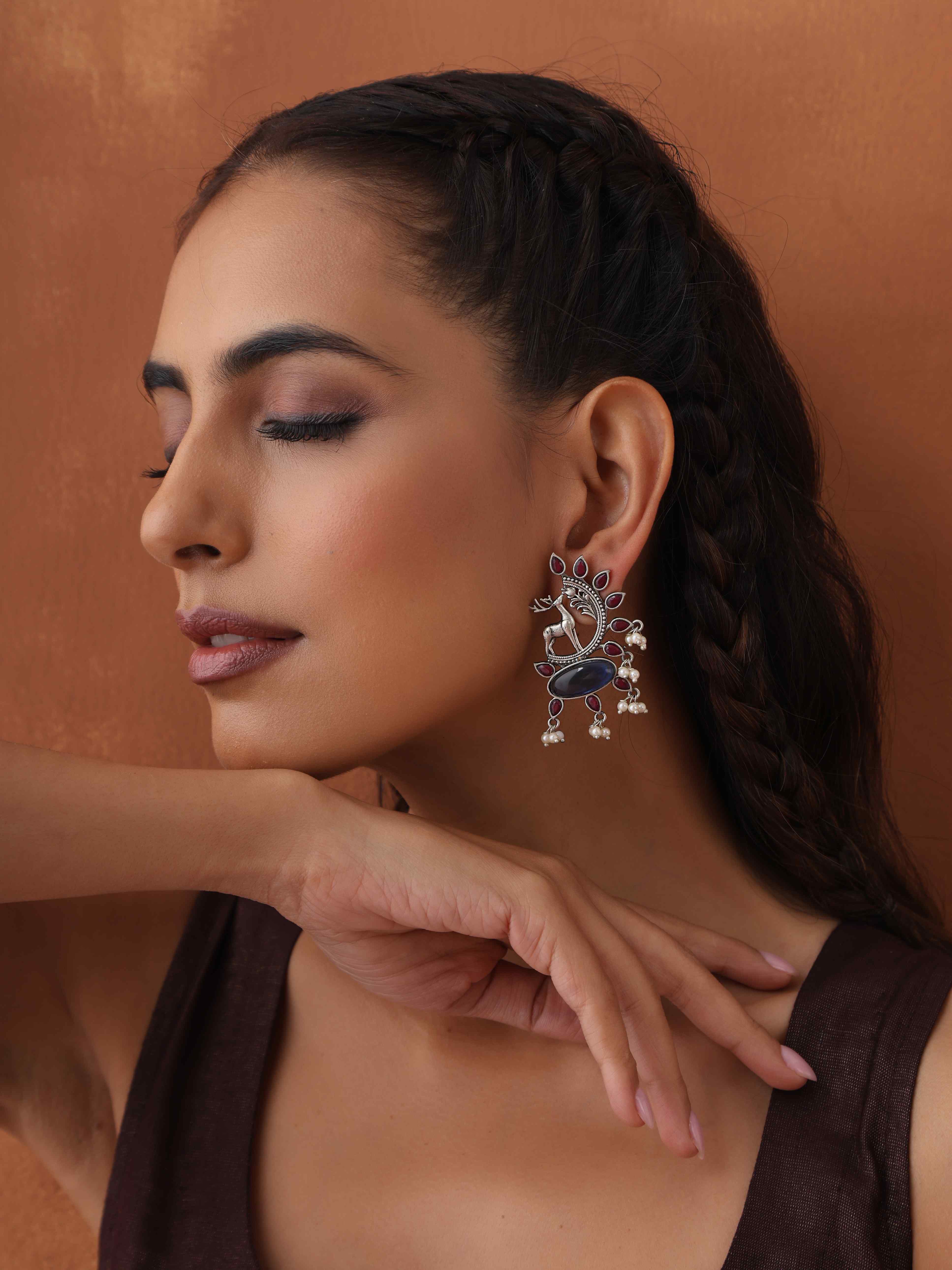 trueBrowns Silver Tone Pearl Drop Earrings