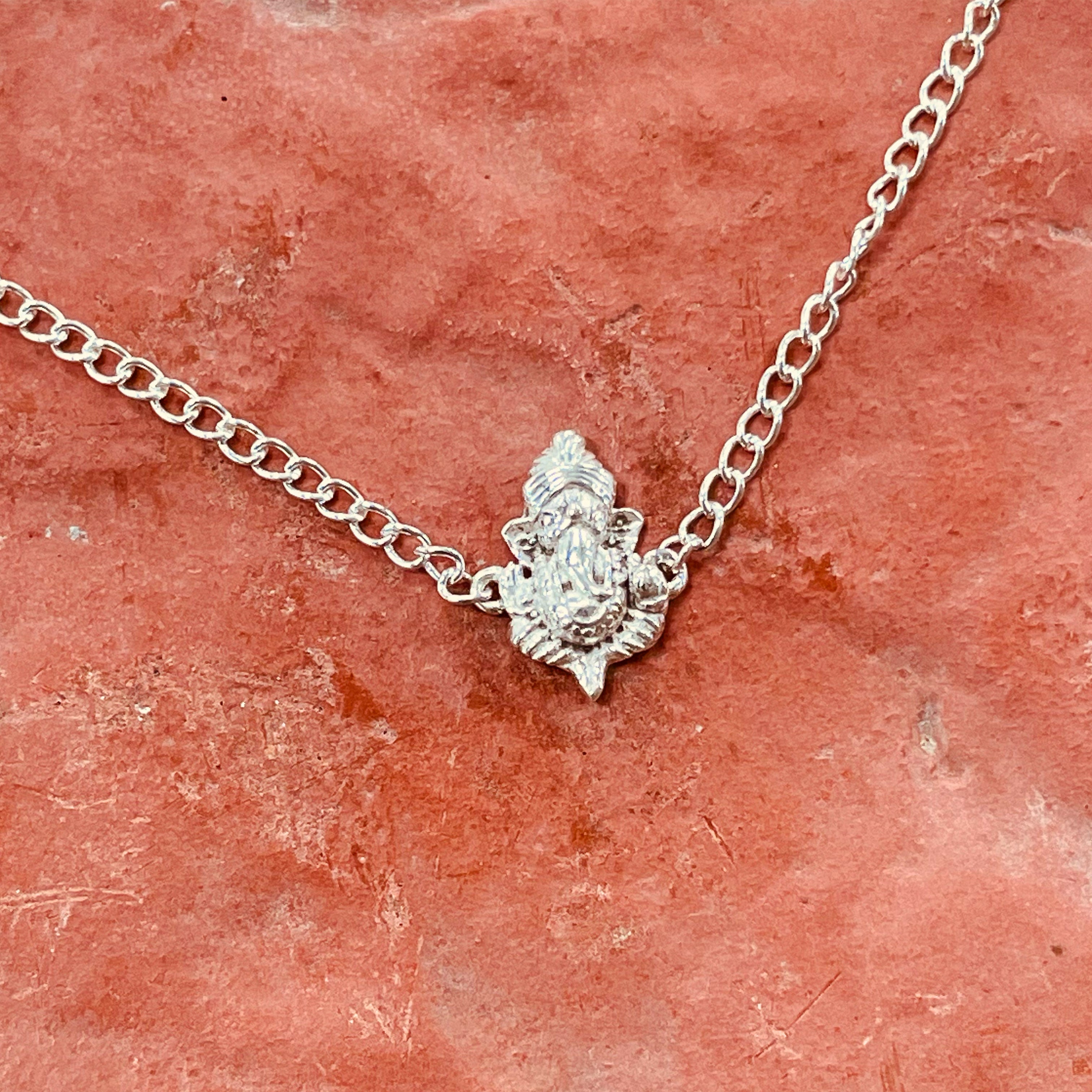 trueBrowns Men 925 Sterling Silver Lord Ganesh Idol Silver Chain Bracelet