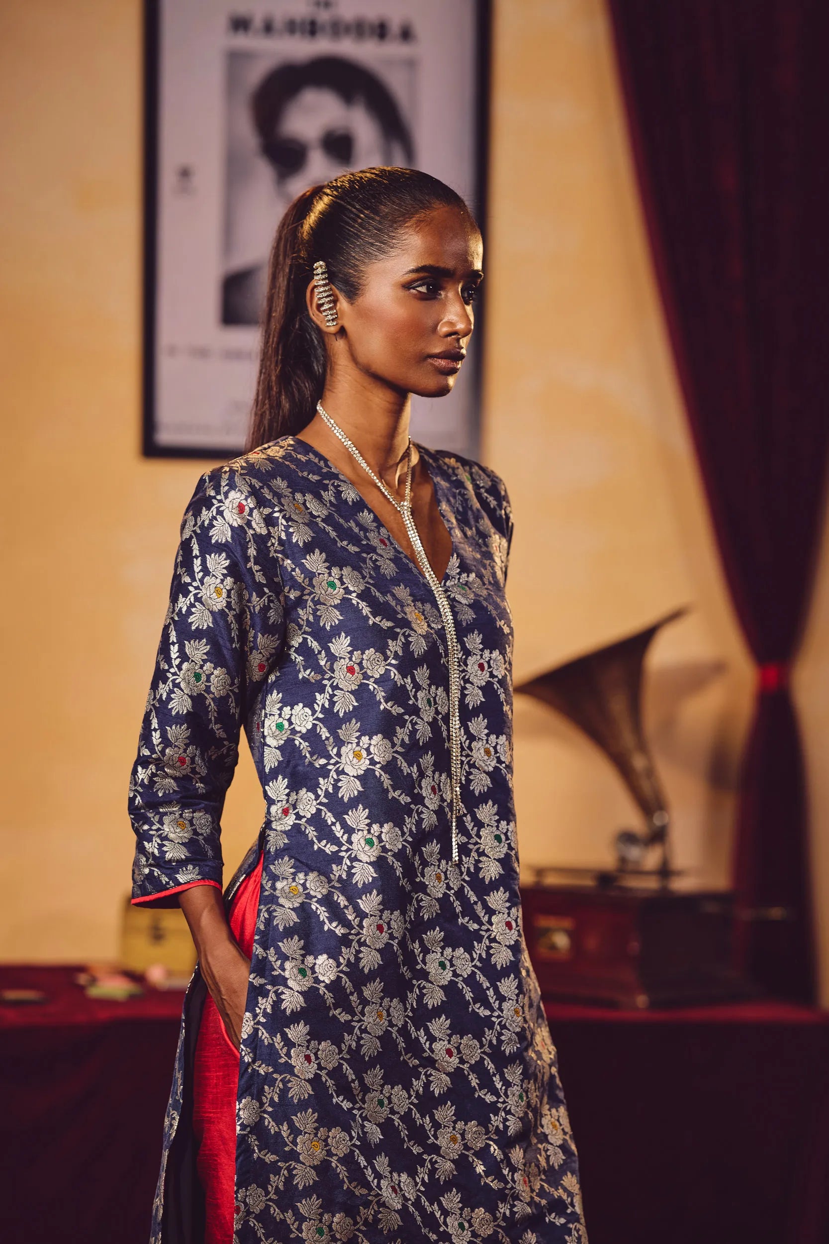 trueBrowns Blue Brocade Straight High-Slit Kurta Set