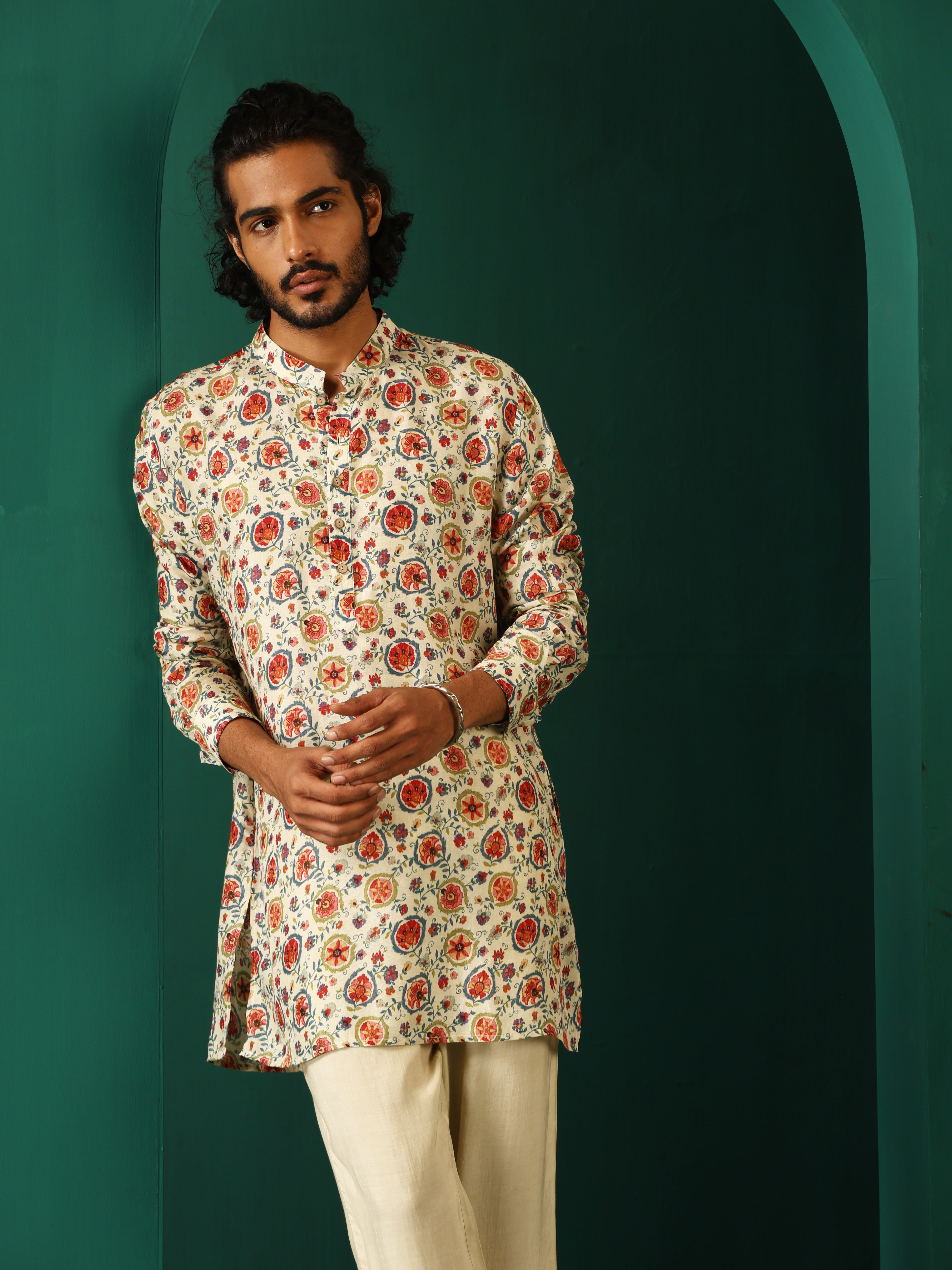 trueBrowns Men Off White Floral Bunch Muslin Silk Printed Co-ord Set