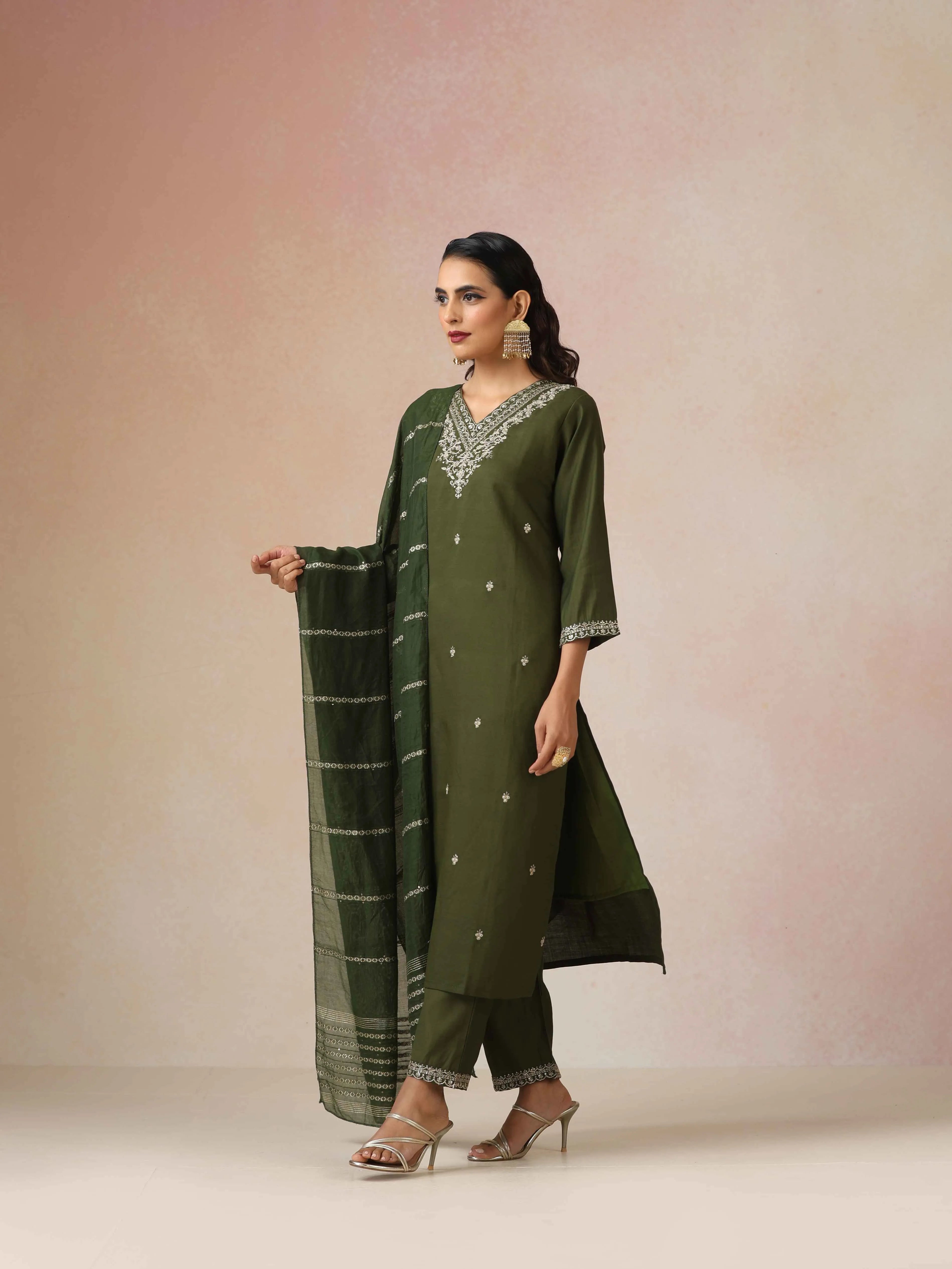trueBrowns Green All Over Embroidered Straight Kurta 3pc Set