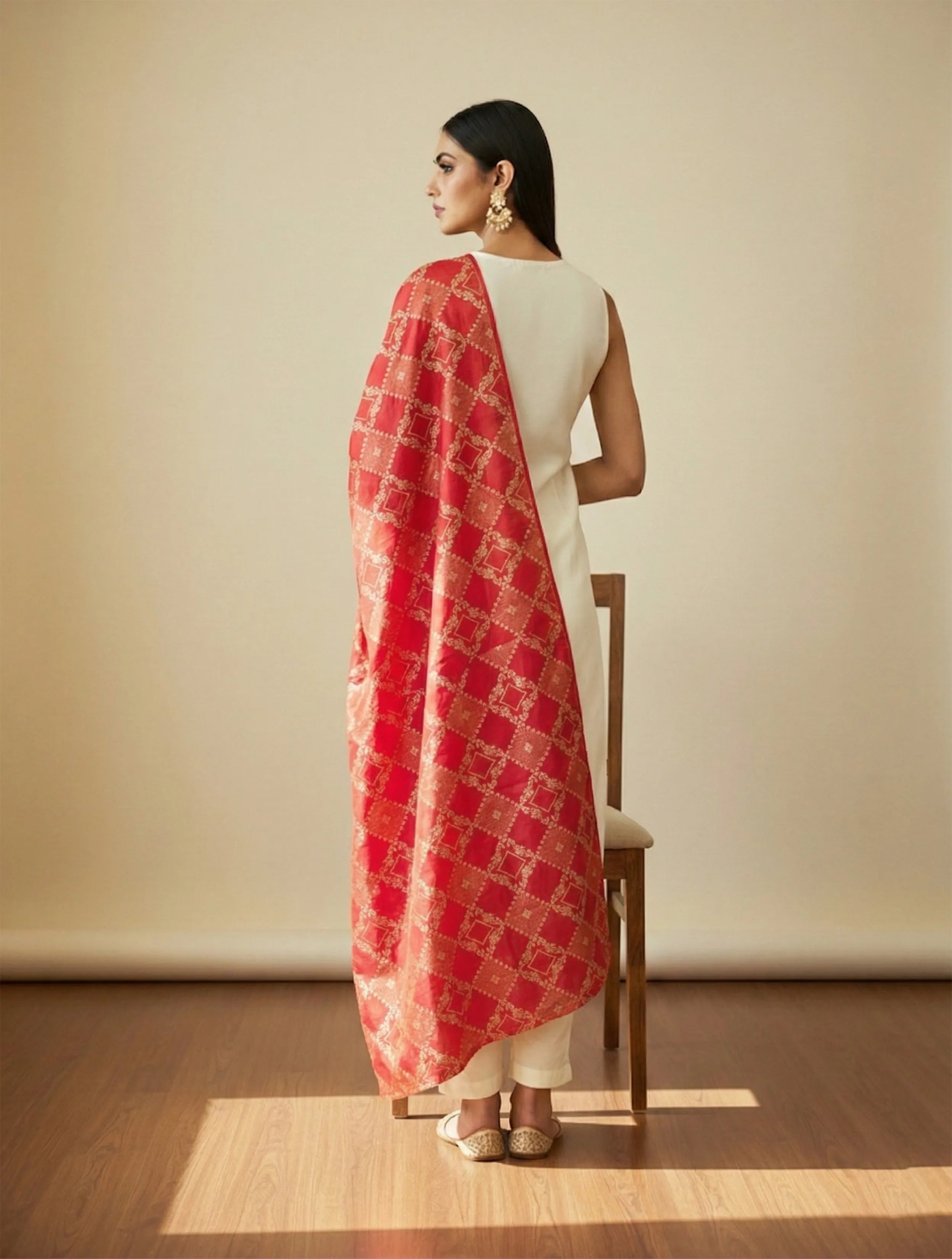 trueBrowns Red Diamond Brocade Dupatta