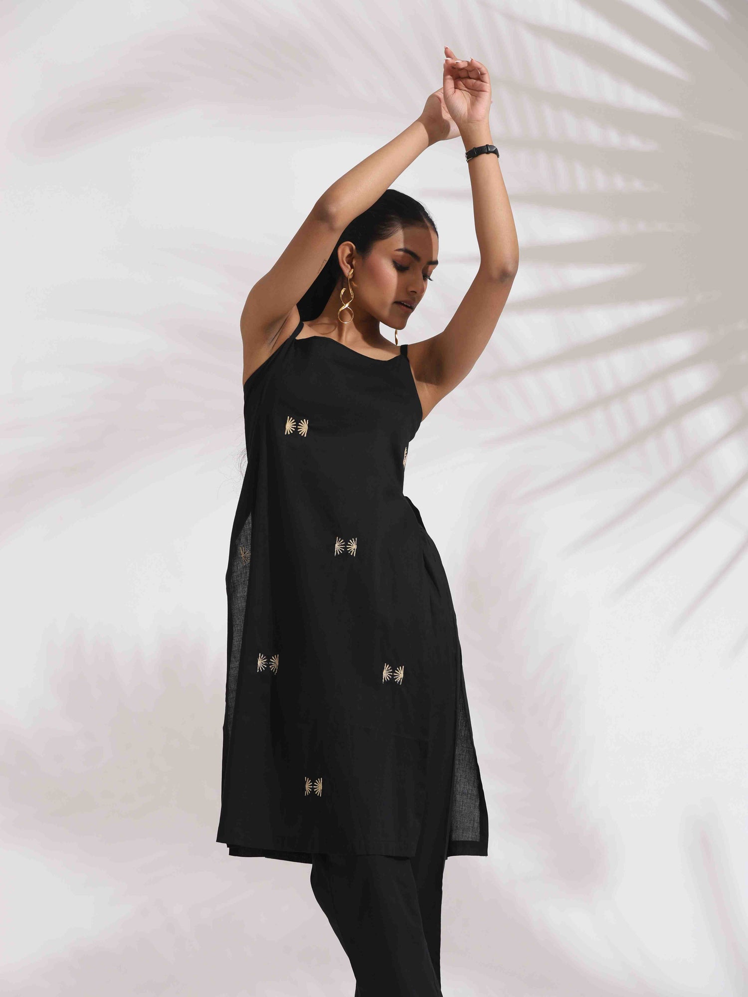 trueBrowns Black Cotton Embroidered Straight Kurta Set