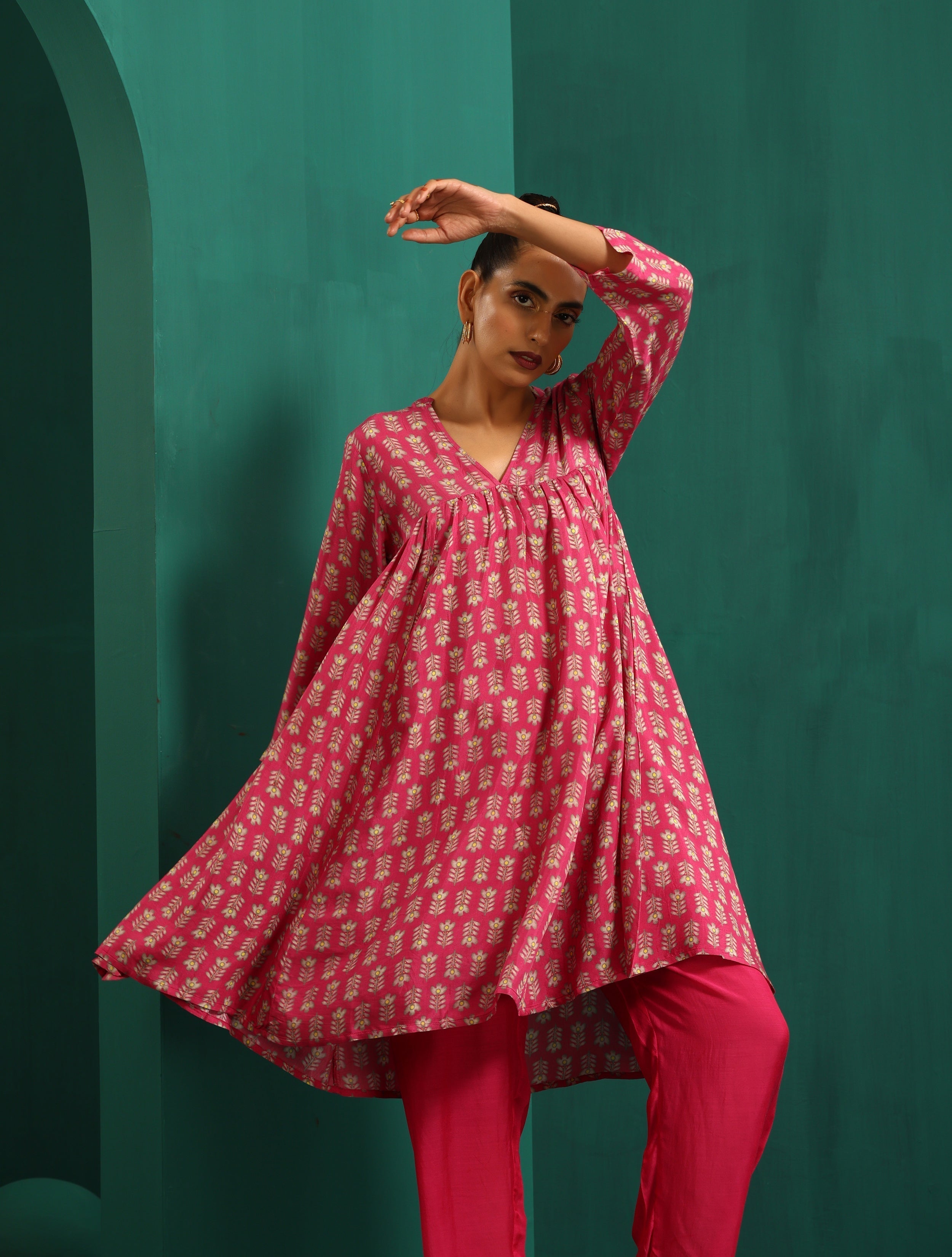 trueBrowns Pink Leaf Muslin Silk Printed Co-ord Set