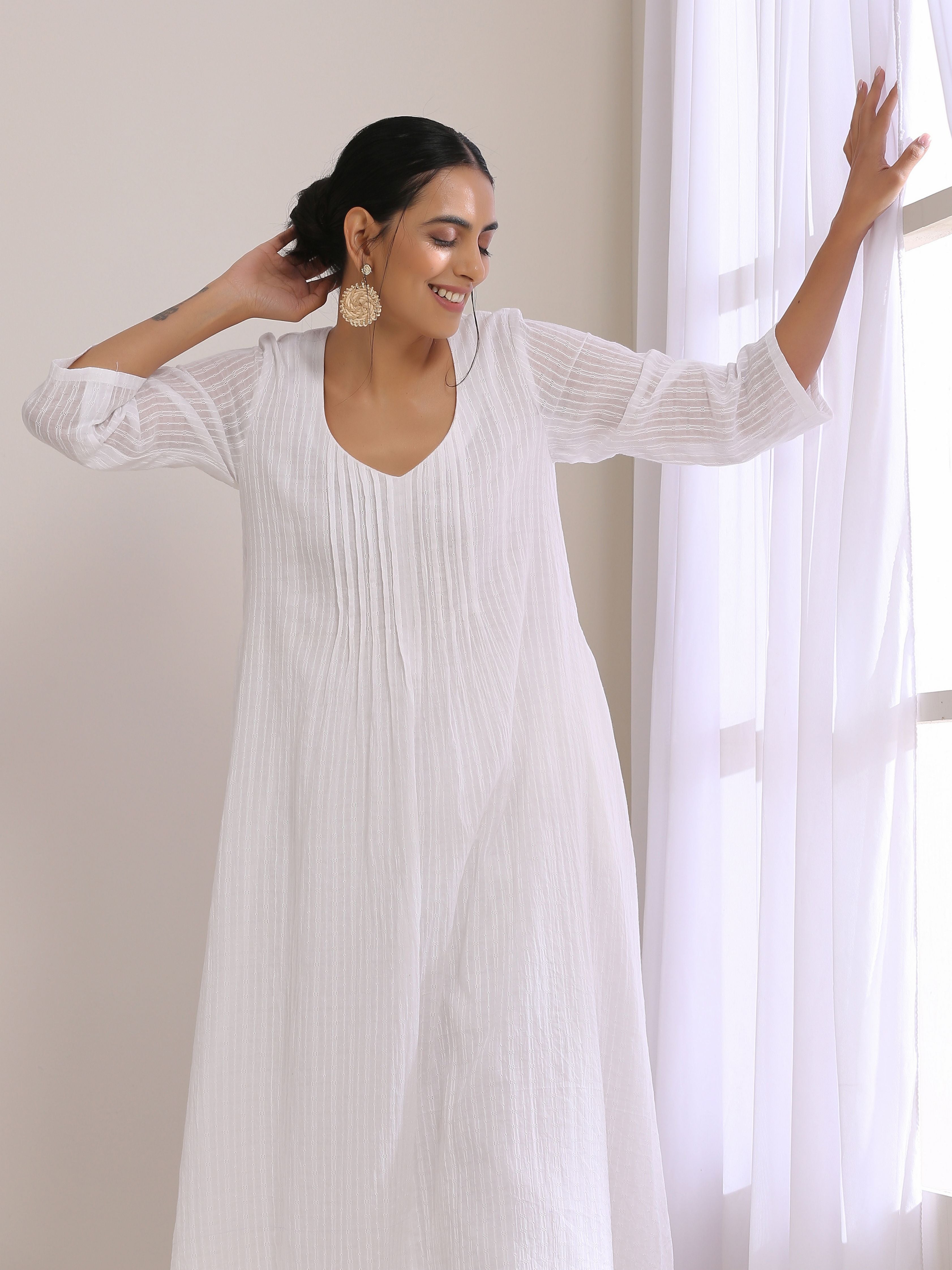 White Dobby Front Pleated Long Kurta Pant Set